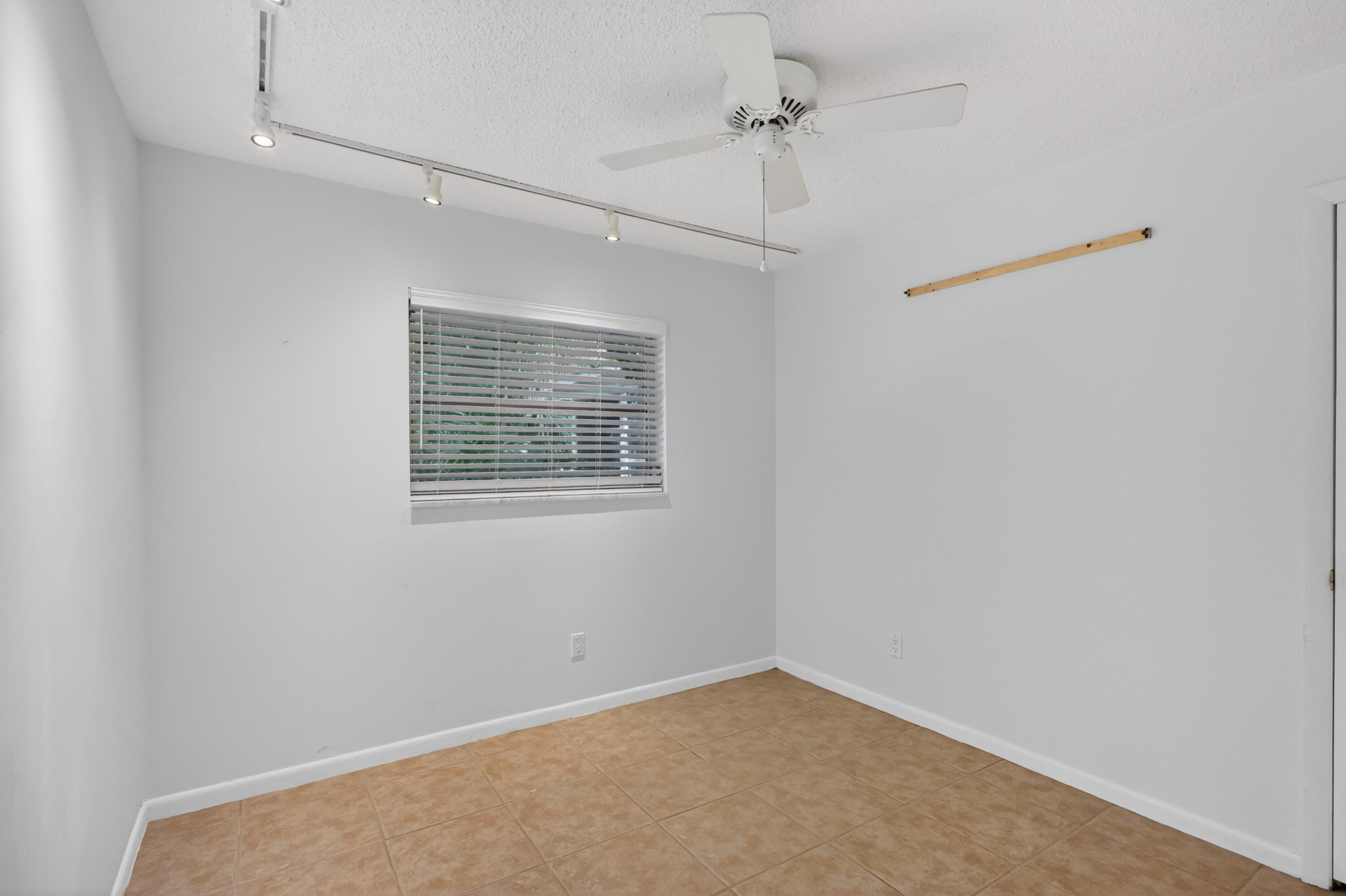 NORTH RIVER FOREST - Residential