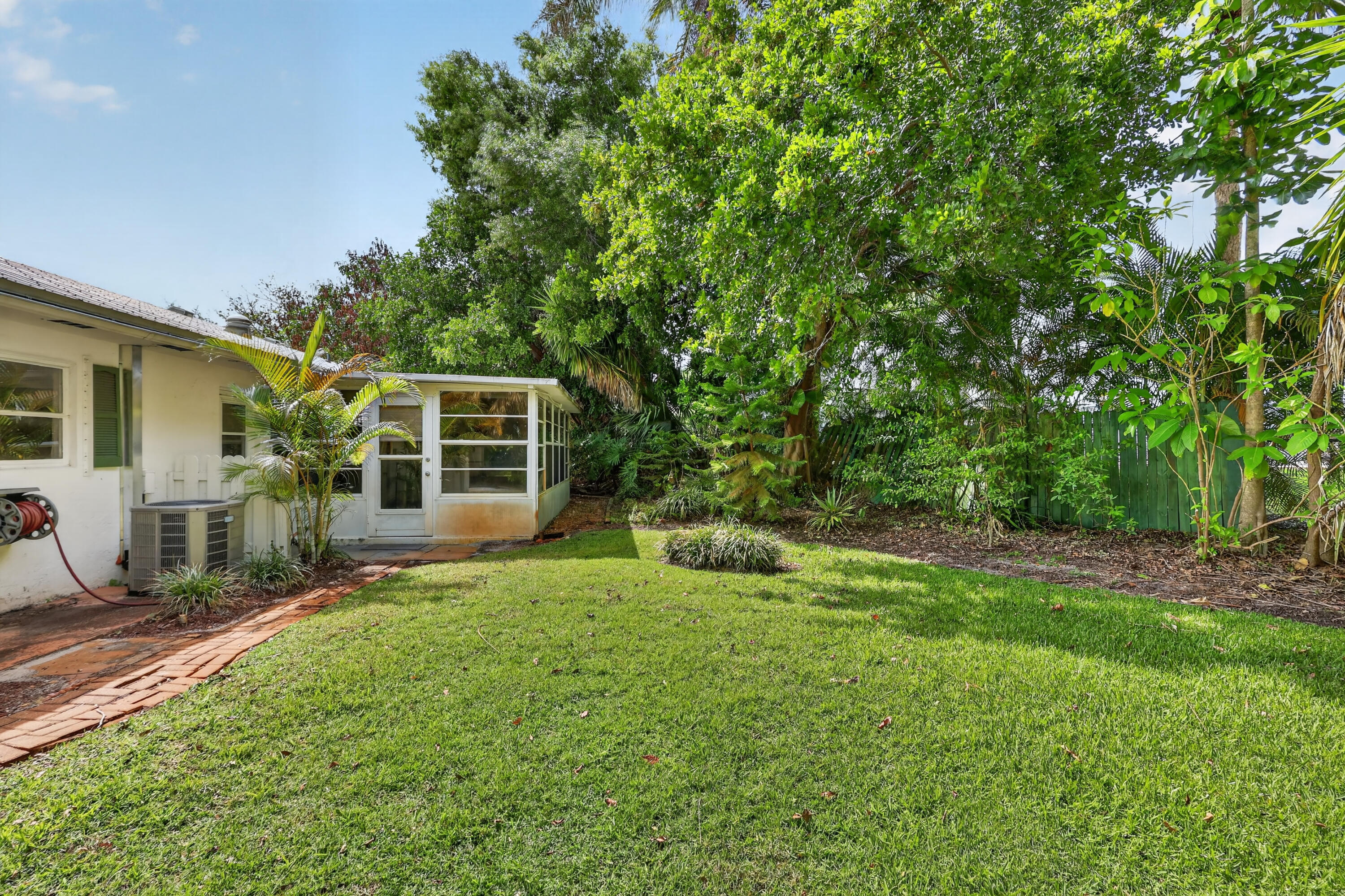 NORTH RIVER FOREST - Residential