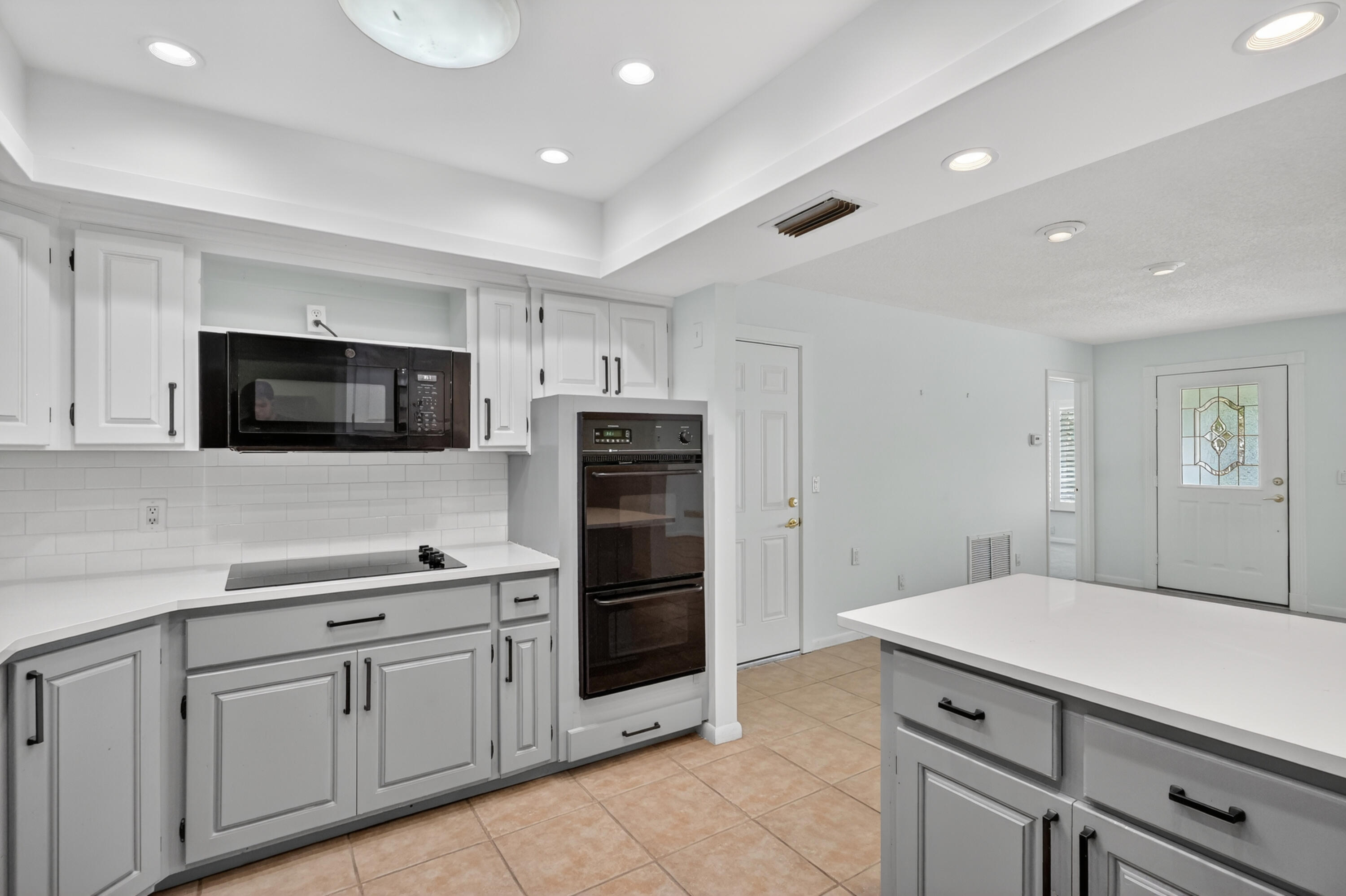 NORTH RIVER FOREST - Residential