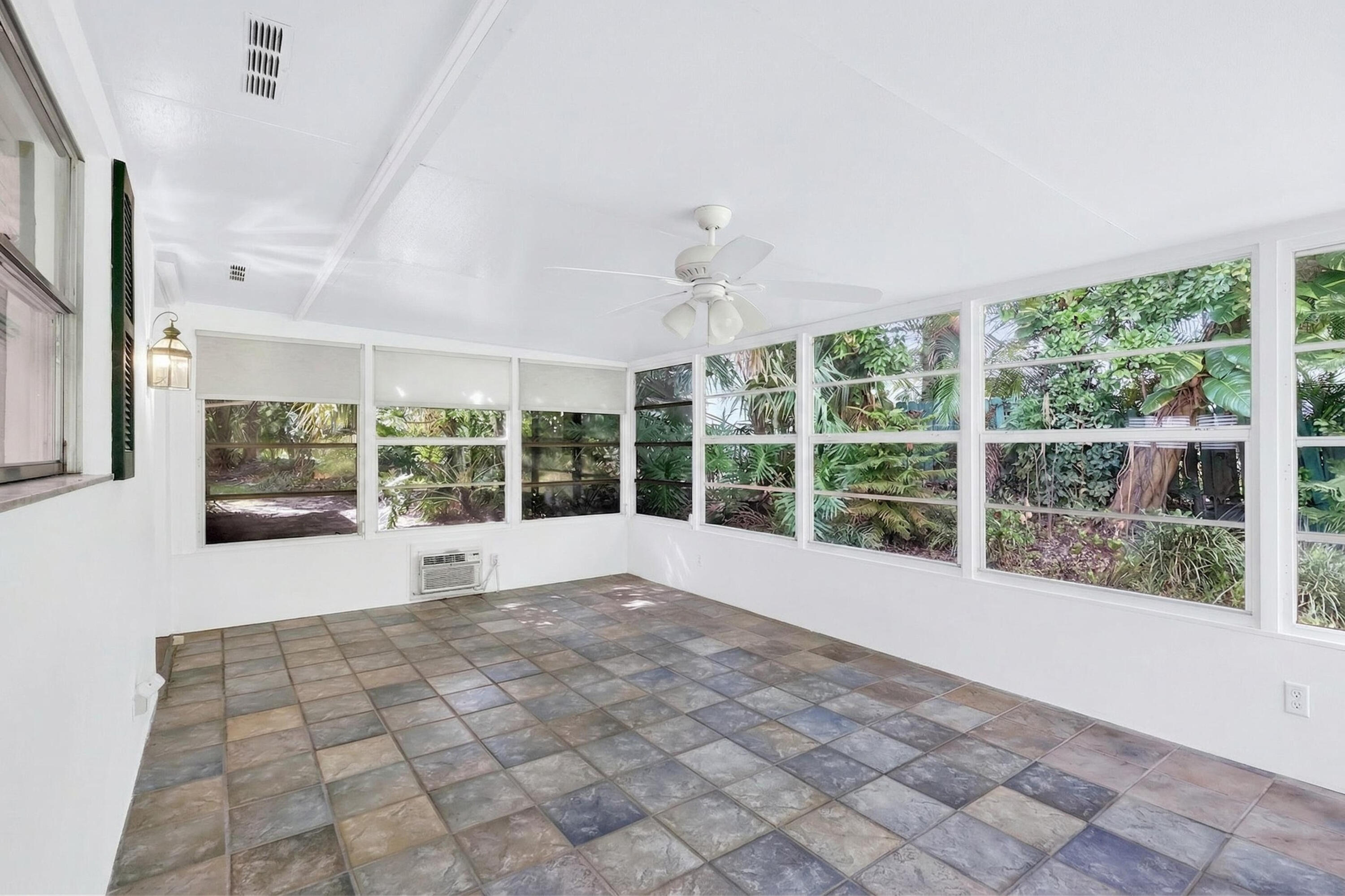 NORTH RIVER FOREST - Residential