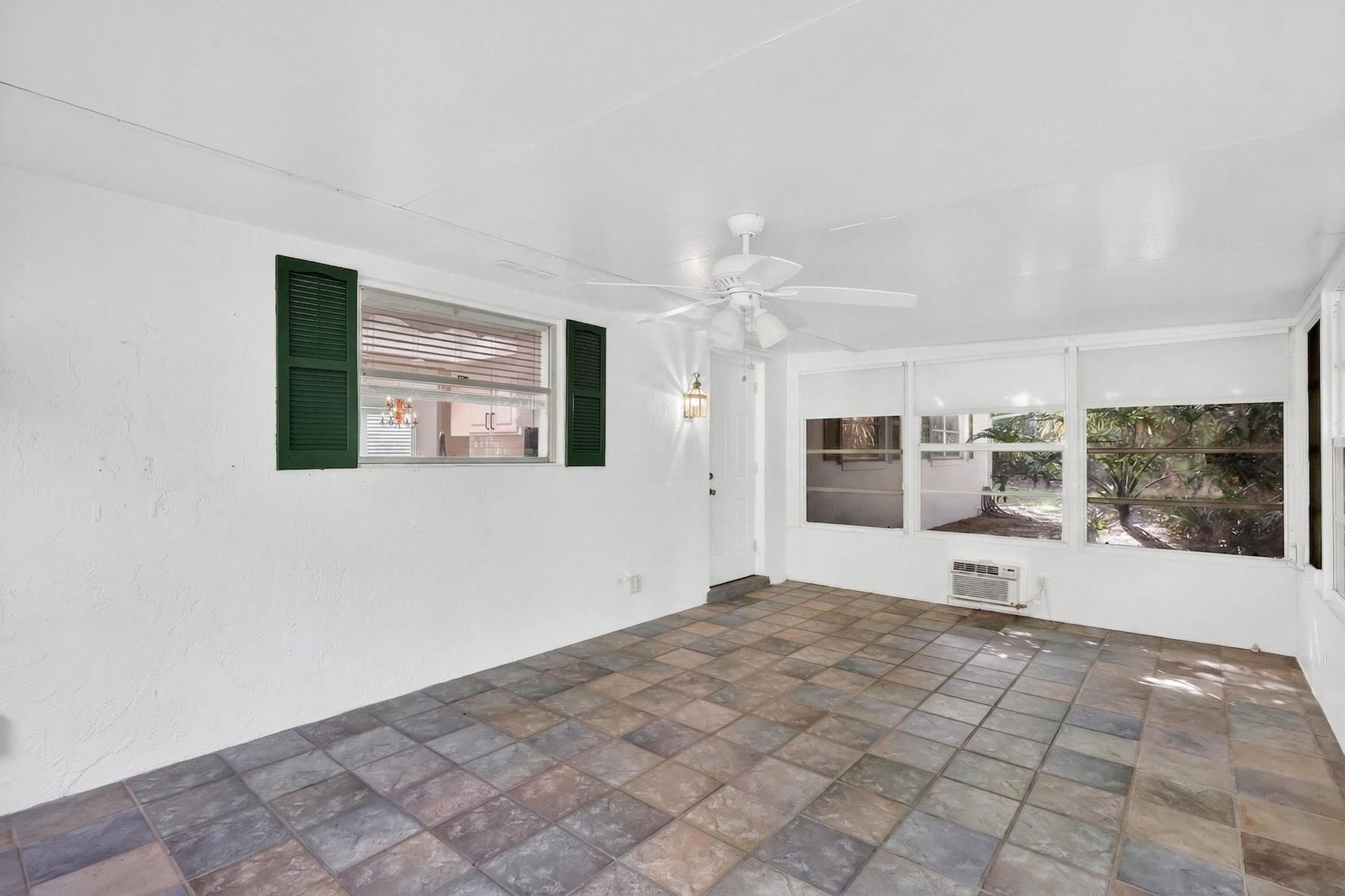 NORTH RIVER FOREST - Residential