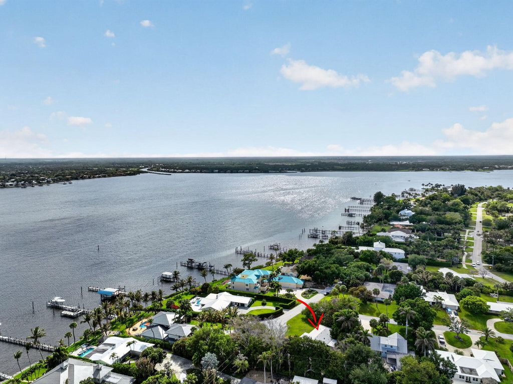 Photo of 1233 NW River Terrace, Stuart, FL 34994 (MLS # B26015292)