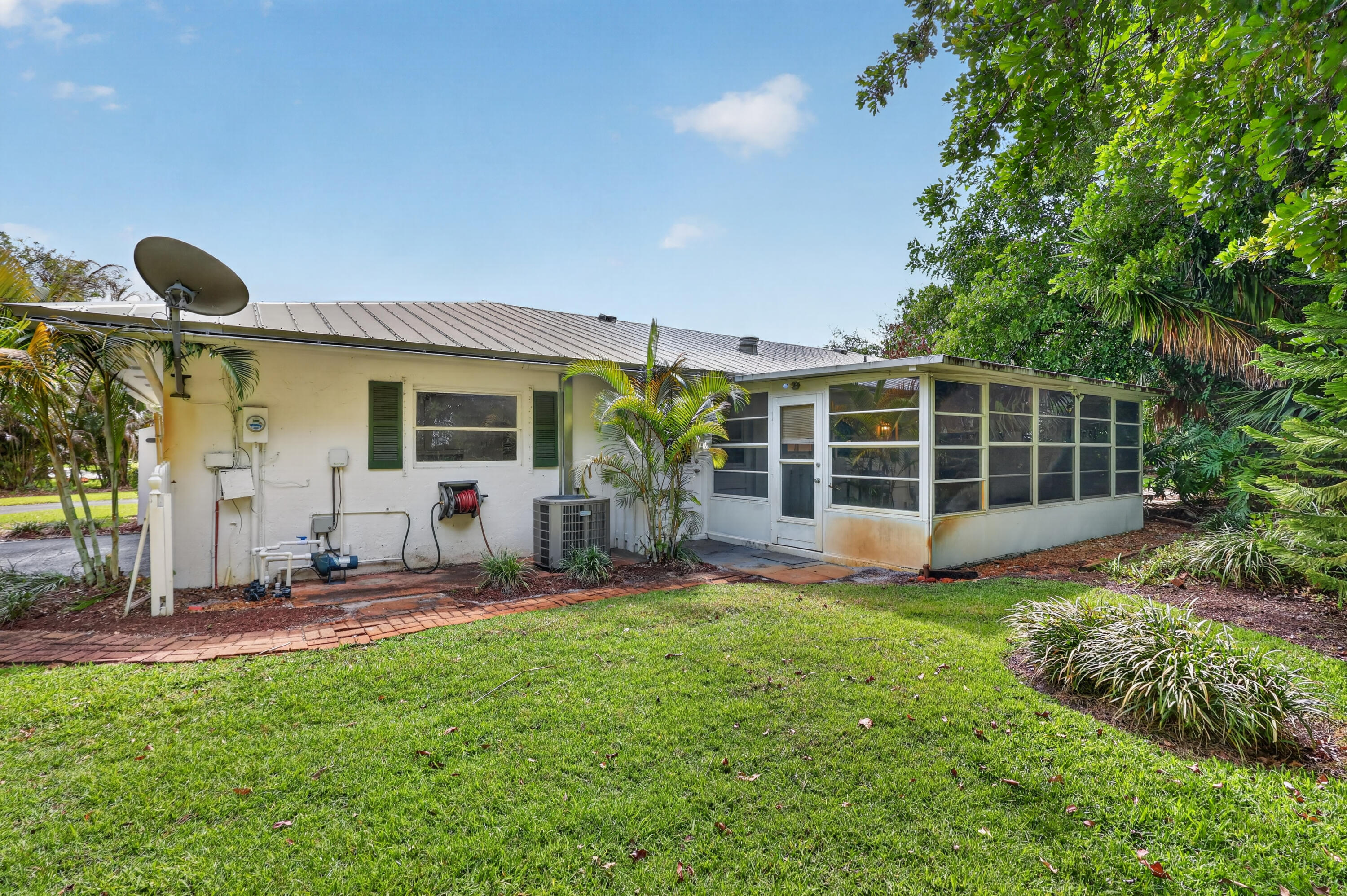 NORTH RIVER FOREST - Residential