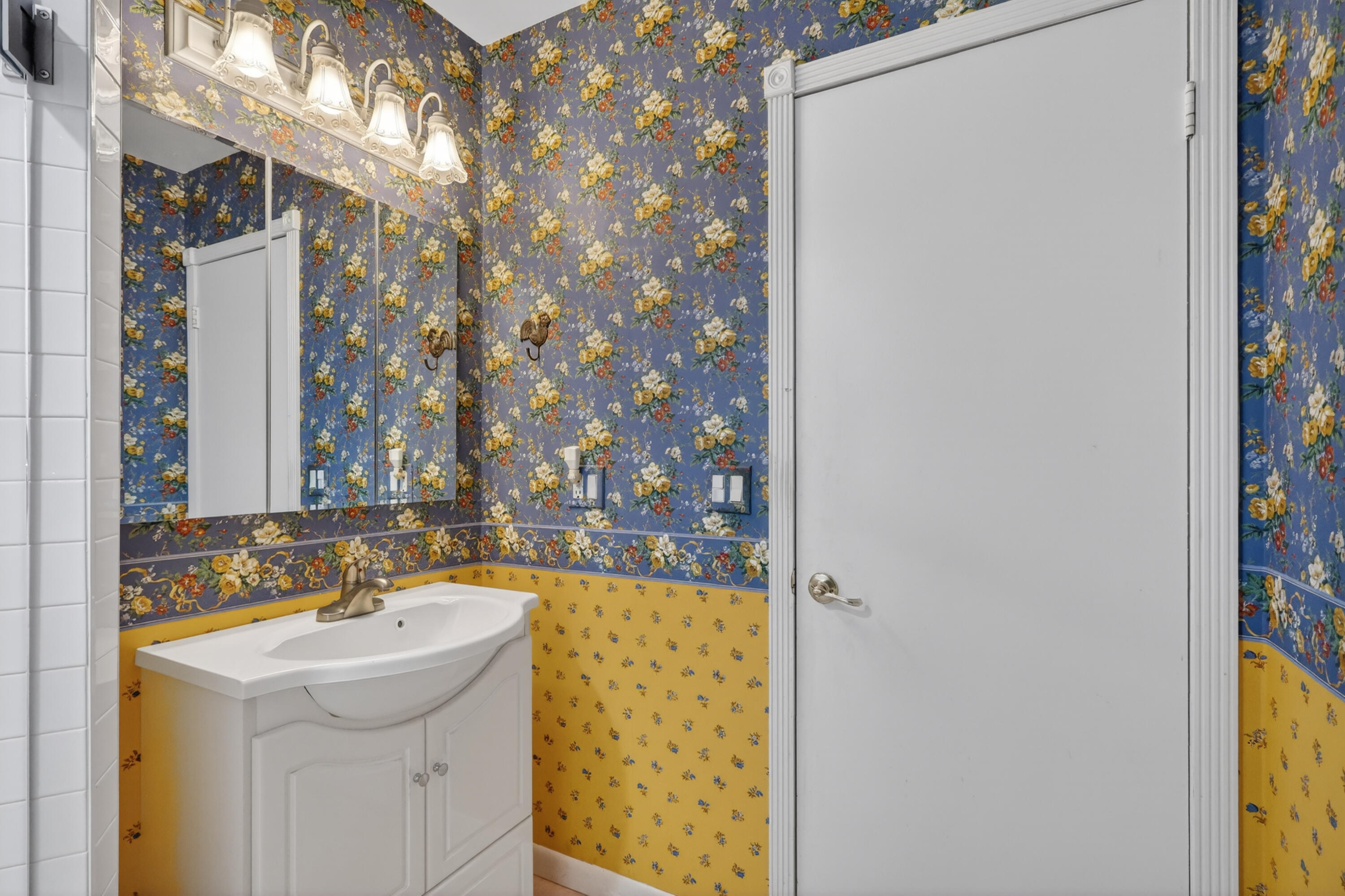 NORTH RIVER FOREST - Residential