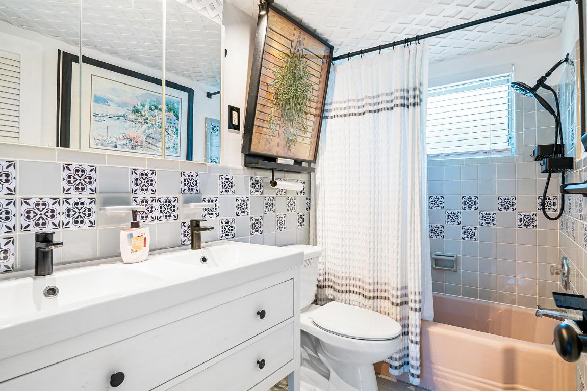 TROPICANA GARDENS INC 4001 S OCEAN BLVD PALM BEACH - Residential