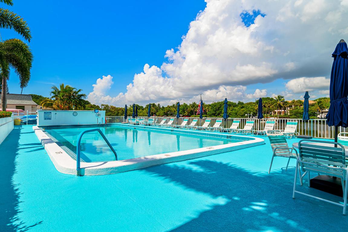 TROPICANA GARDENS INC 4001 S OCEAN BLVD PALM BEACH - Residential