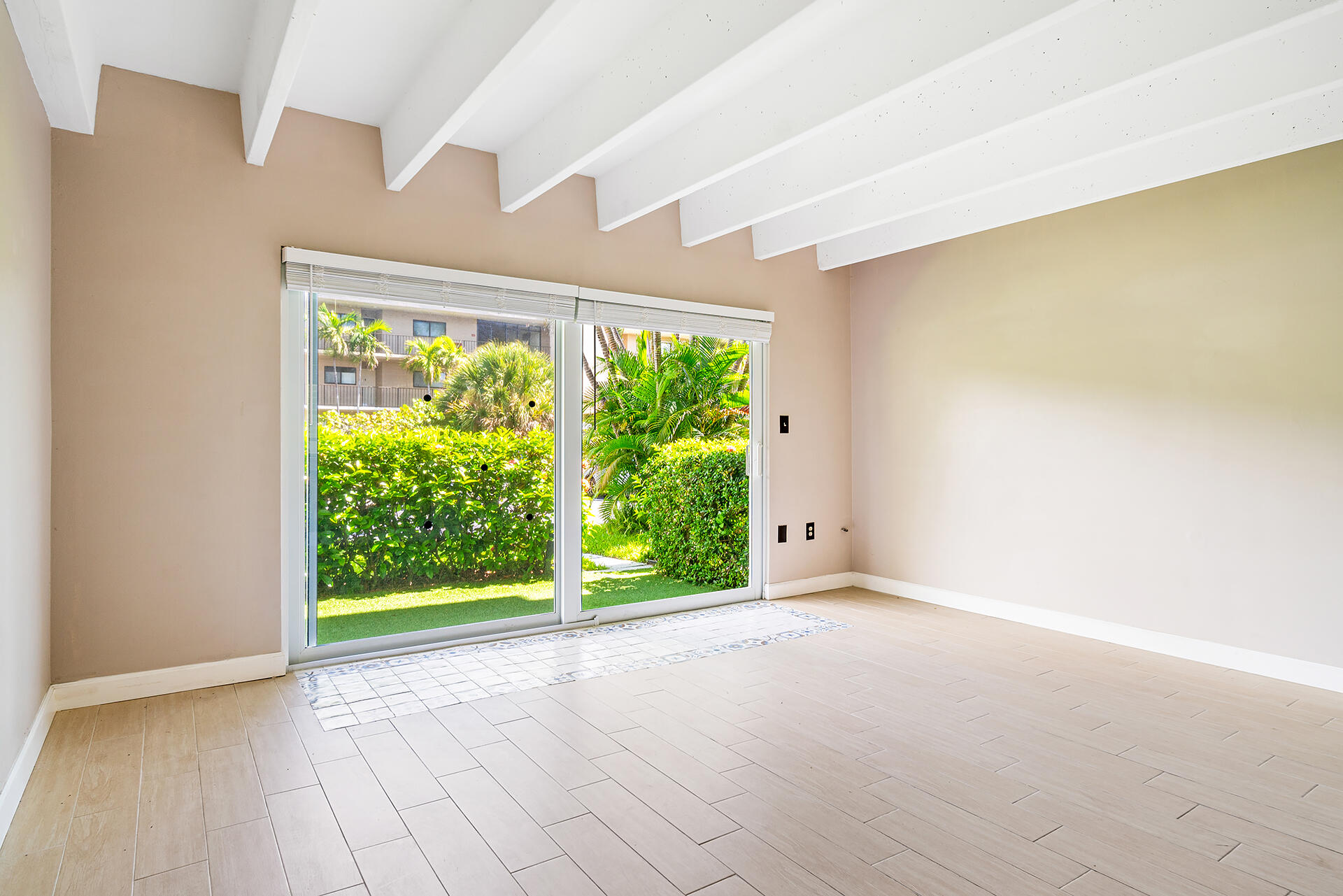 4001 S Ocean Boulevard 115