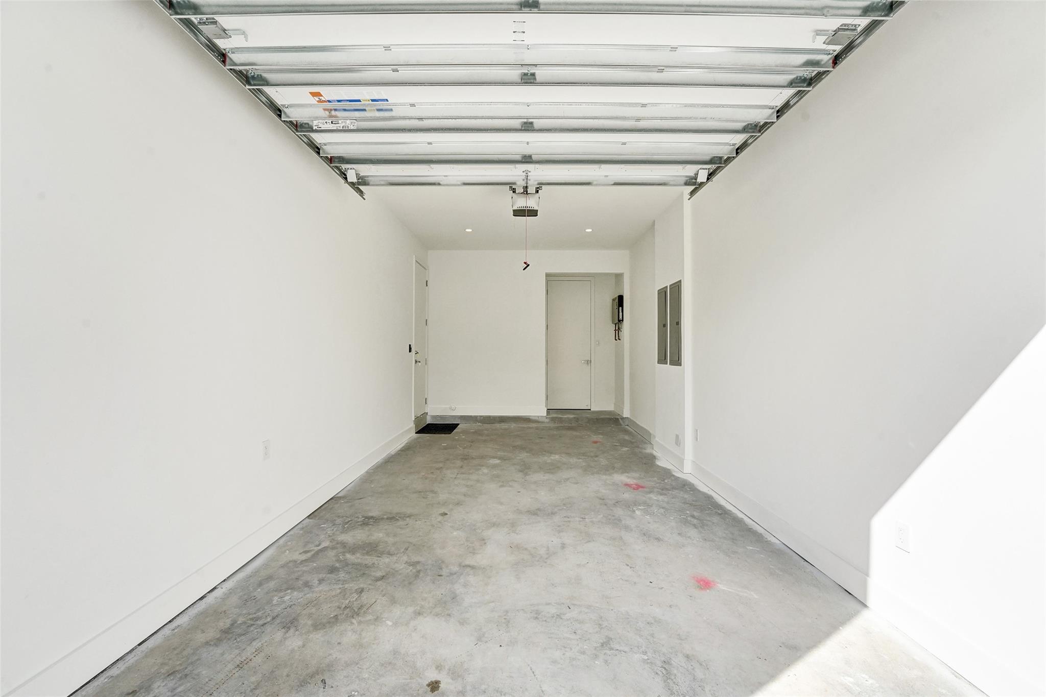 Poinsettia Heights - Residential