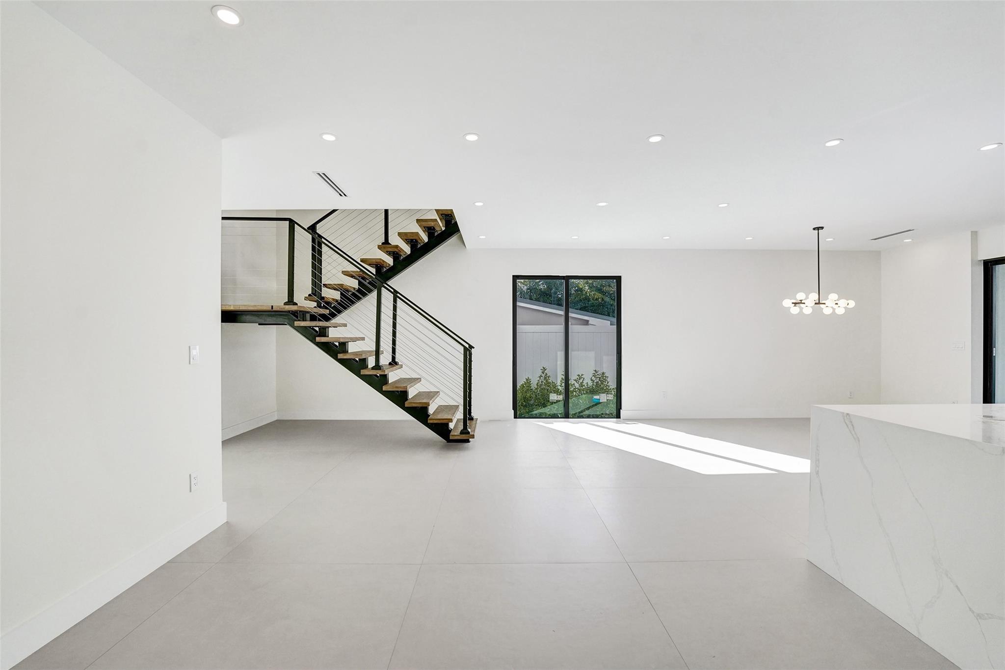 Poinsettia Heights - Residential