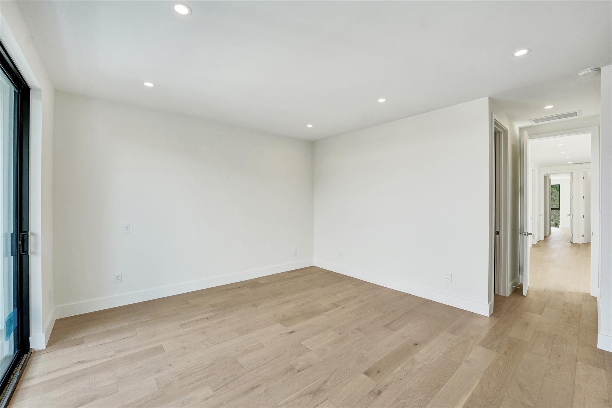 Poinsettia Heights - Residential