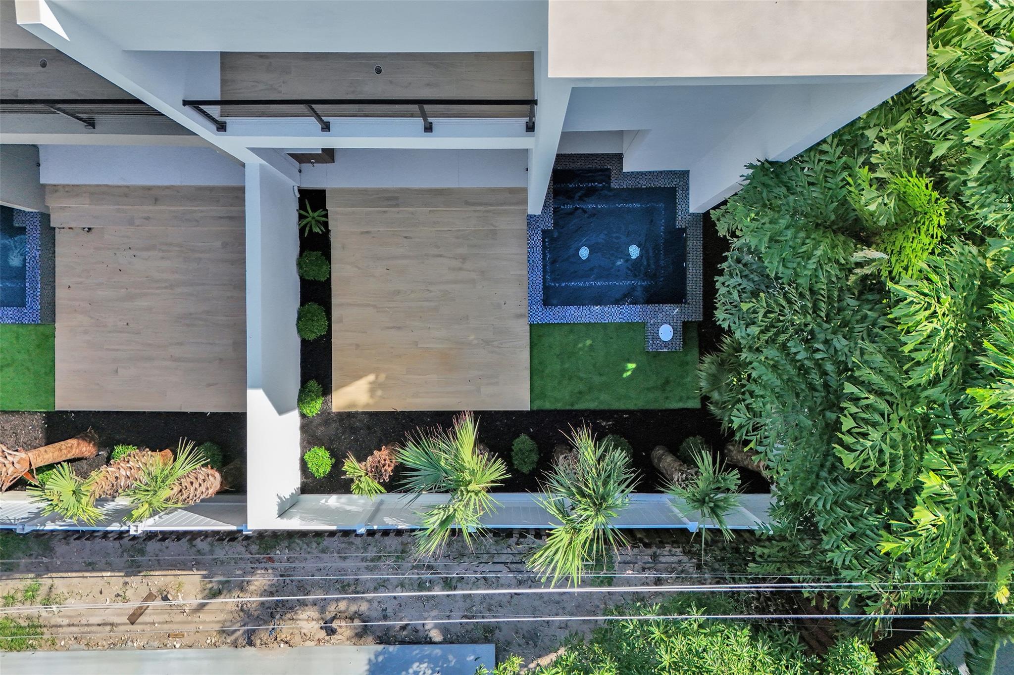 Poinsettia Heights - Residential