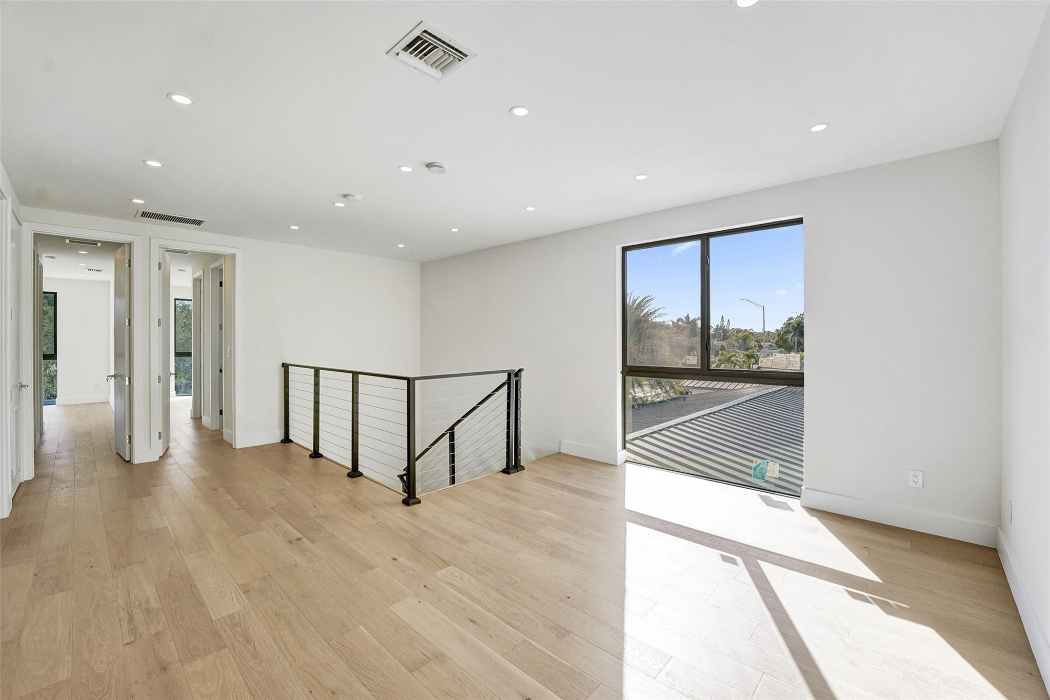 Poinsettia Heights - Residential