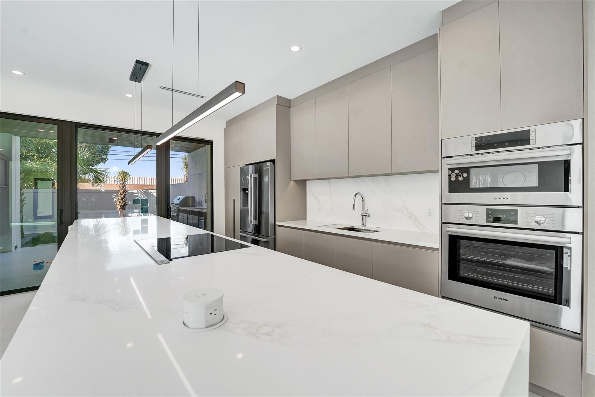 Poinsettia Heights - Residential