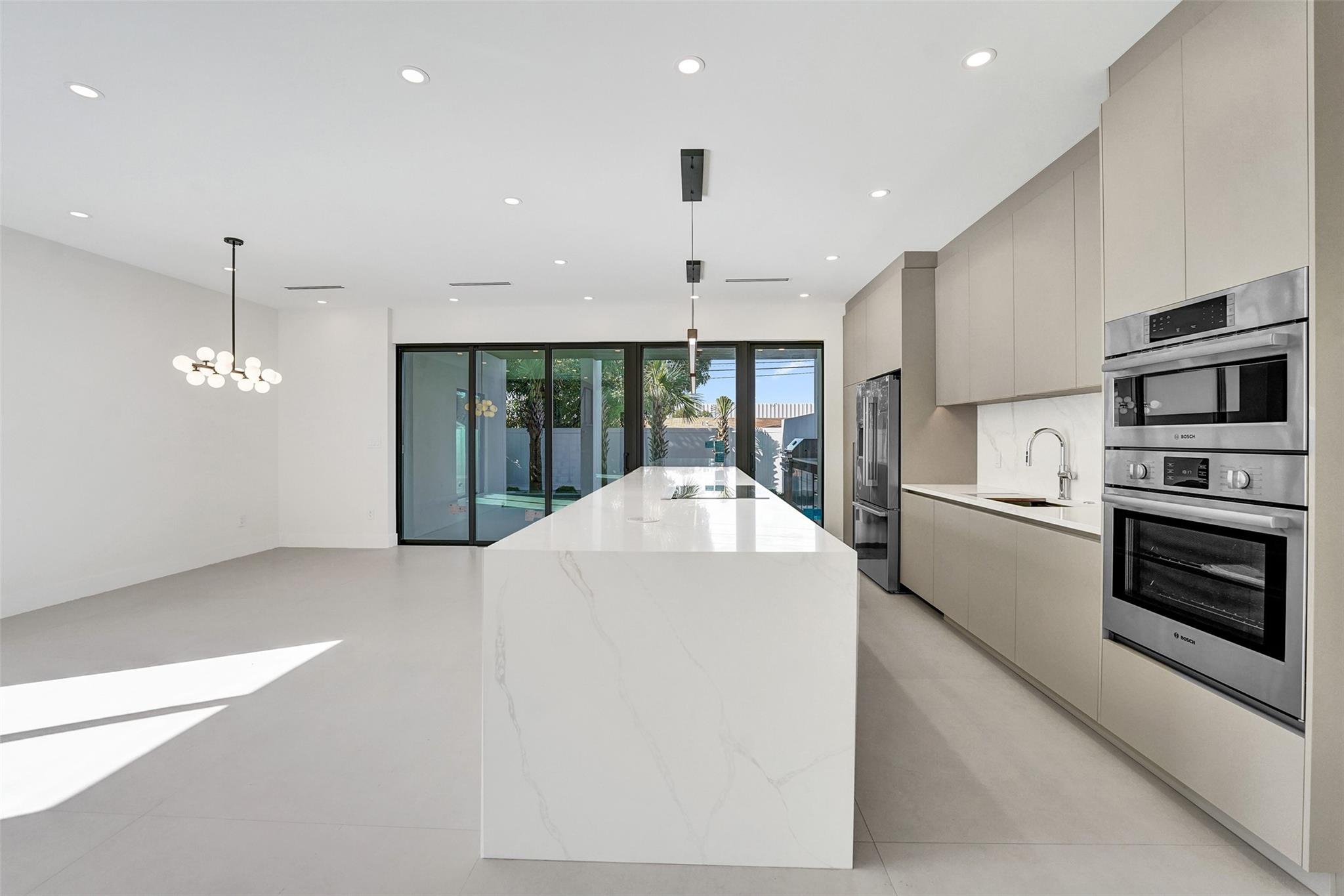 Poinsettia Heights - Residential