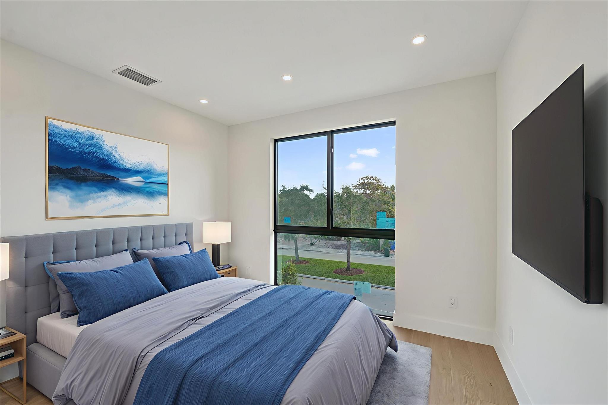 Poinsettia Heights - Residential