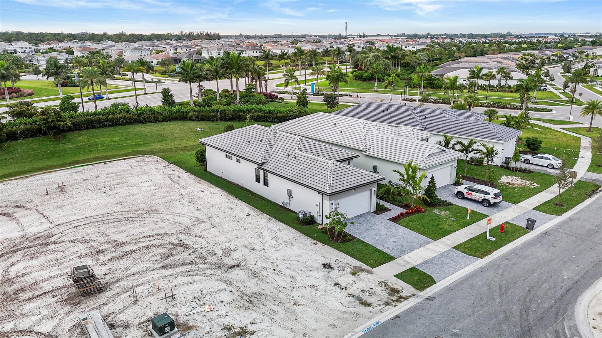 CRESSWIND PALM BEACH - Residential