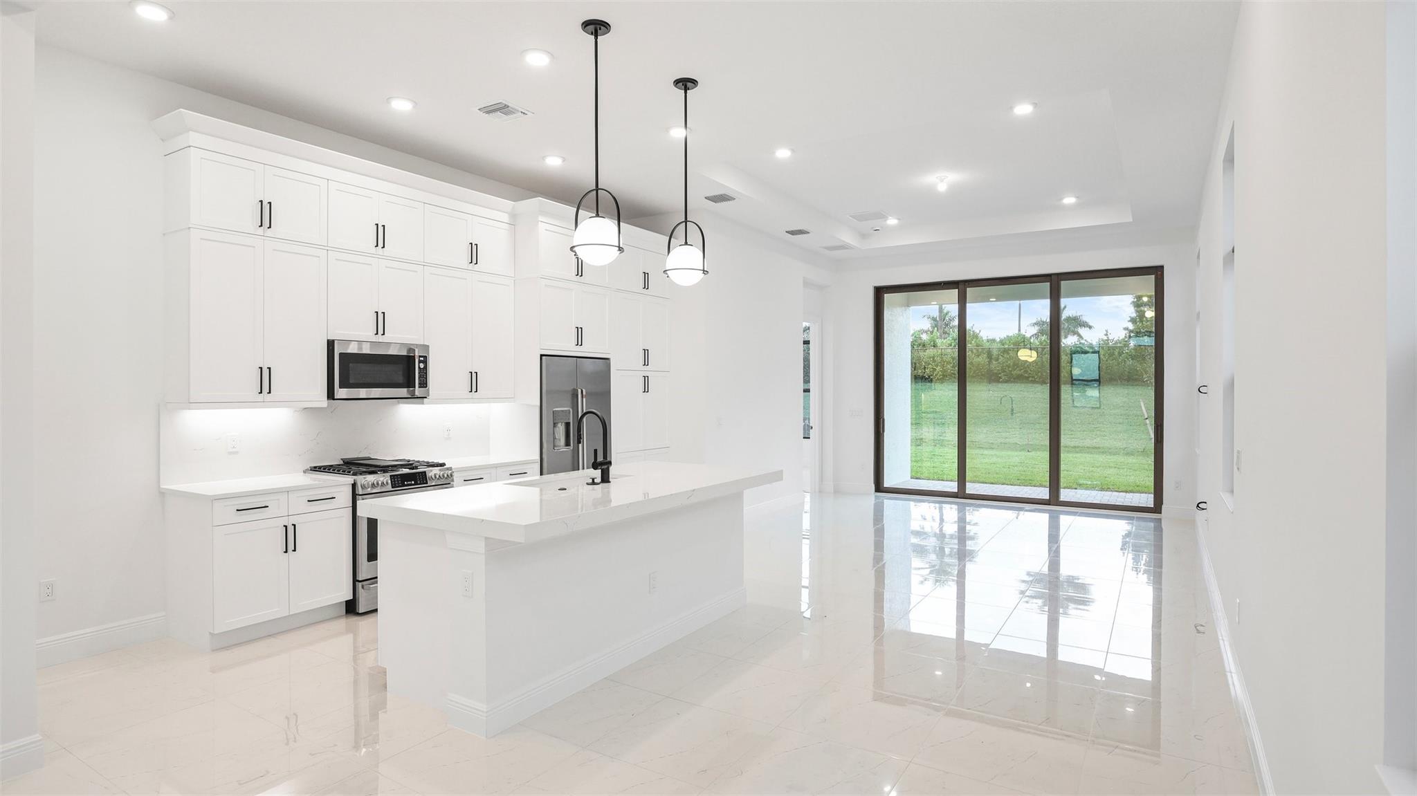 CRESSWIND PALM BEACH - Residential