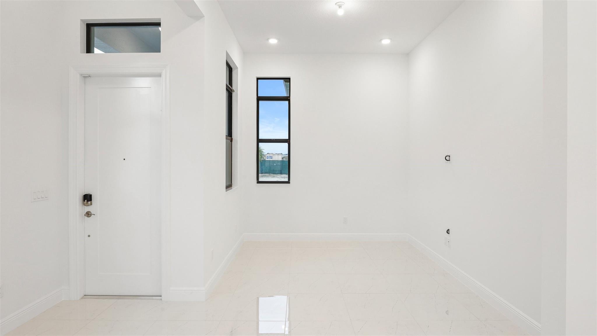 CRESSWIND PALM BEACH - Residential