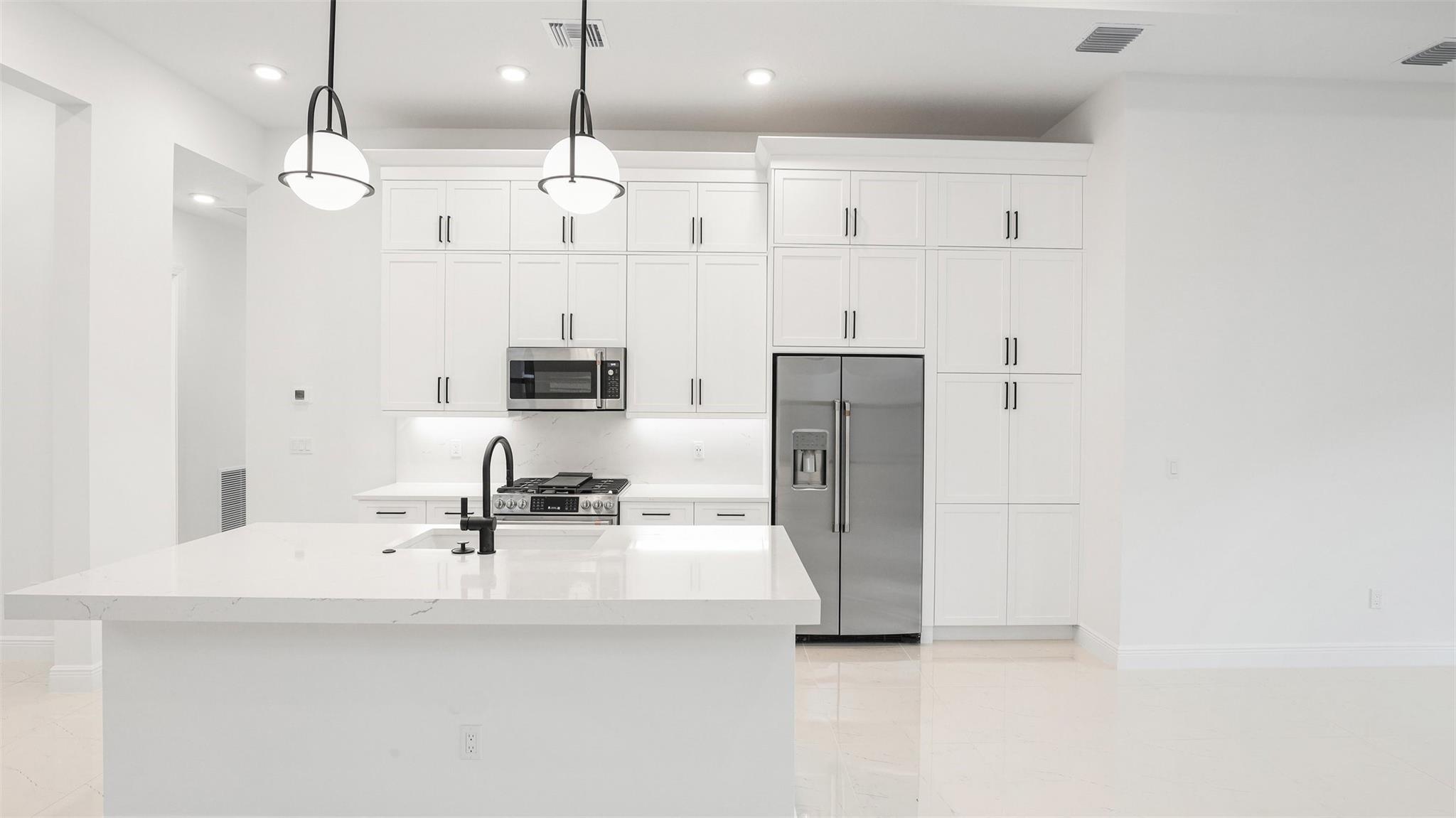 CRESSWIND PALM BEACH - Residential