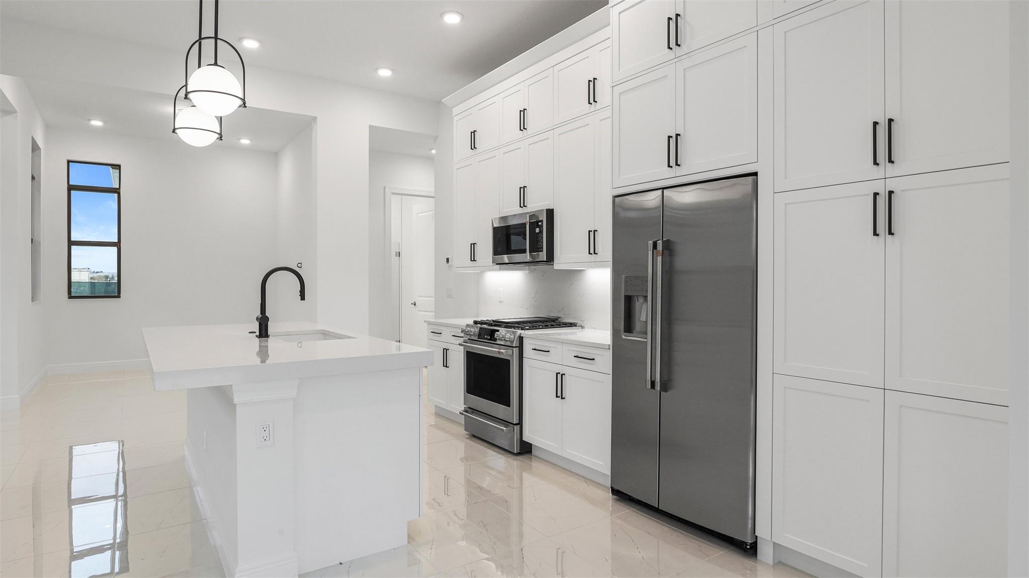 CRESSWIND PALM BEACH - Residential