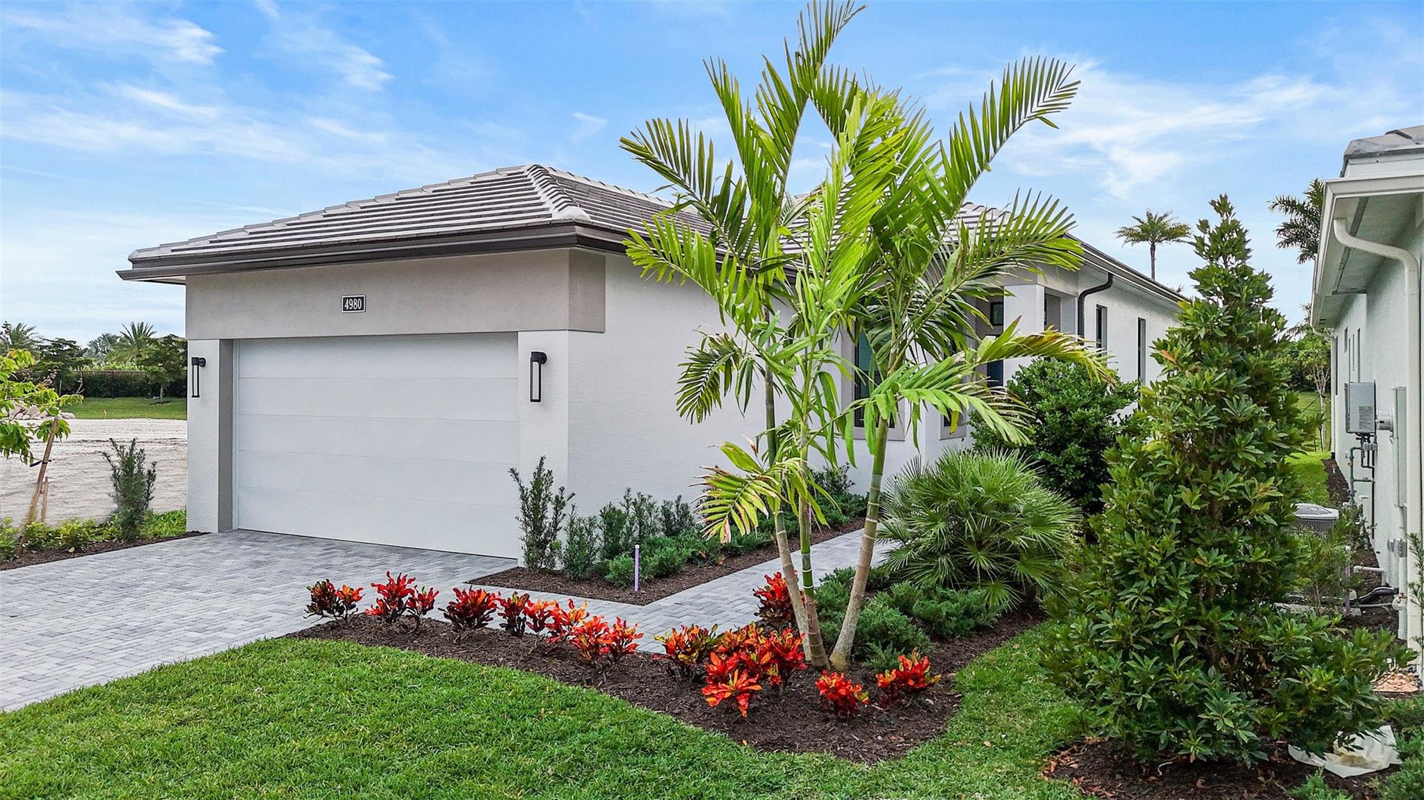 CRESSWIND PALM BEACH - Residential