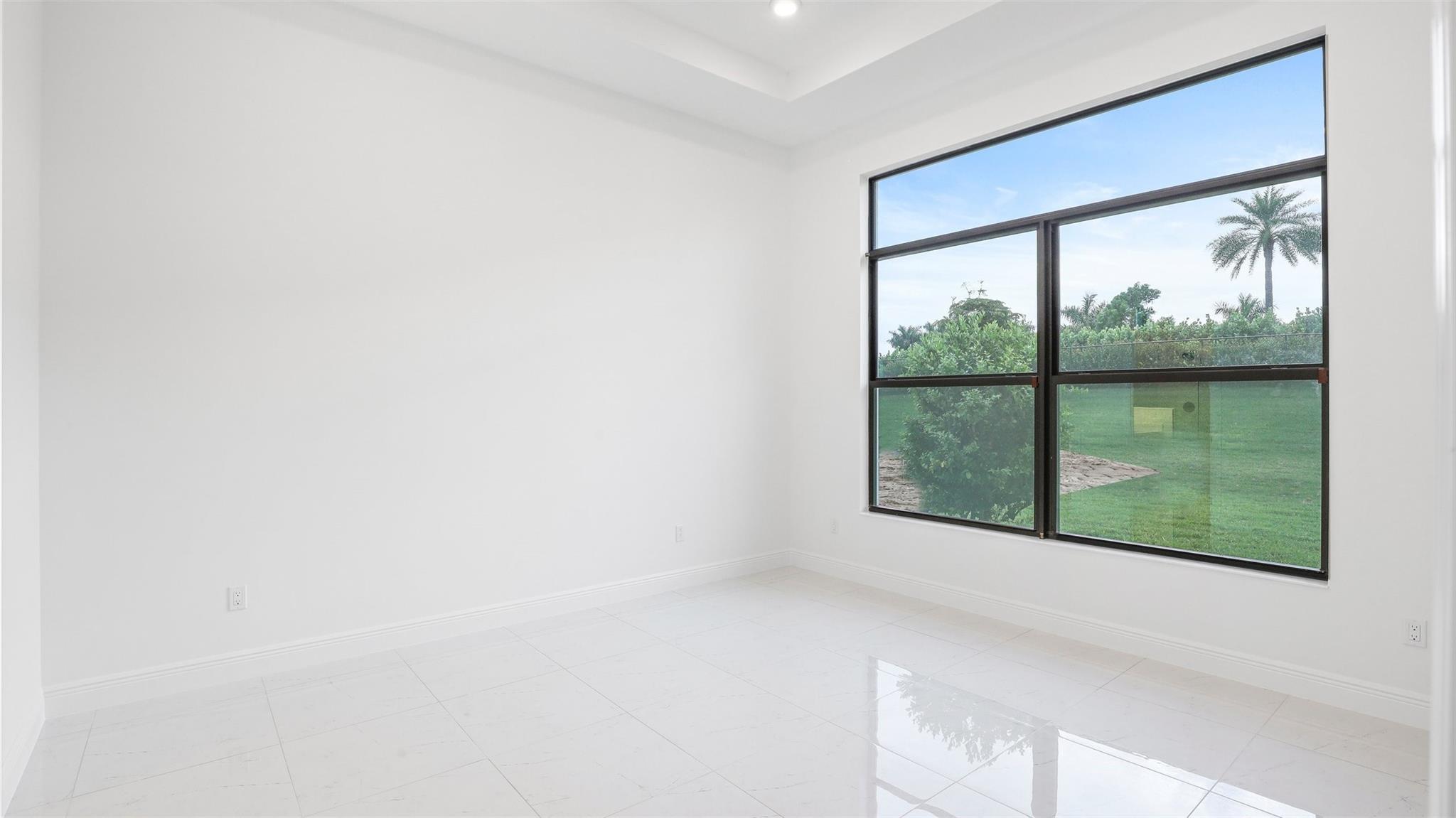 CRESSWIND PALM BEACH - Residential