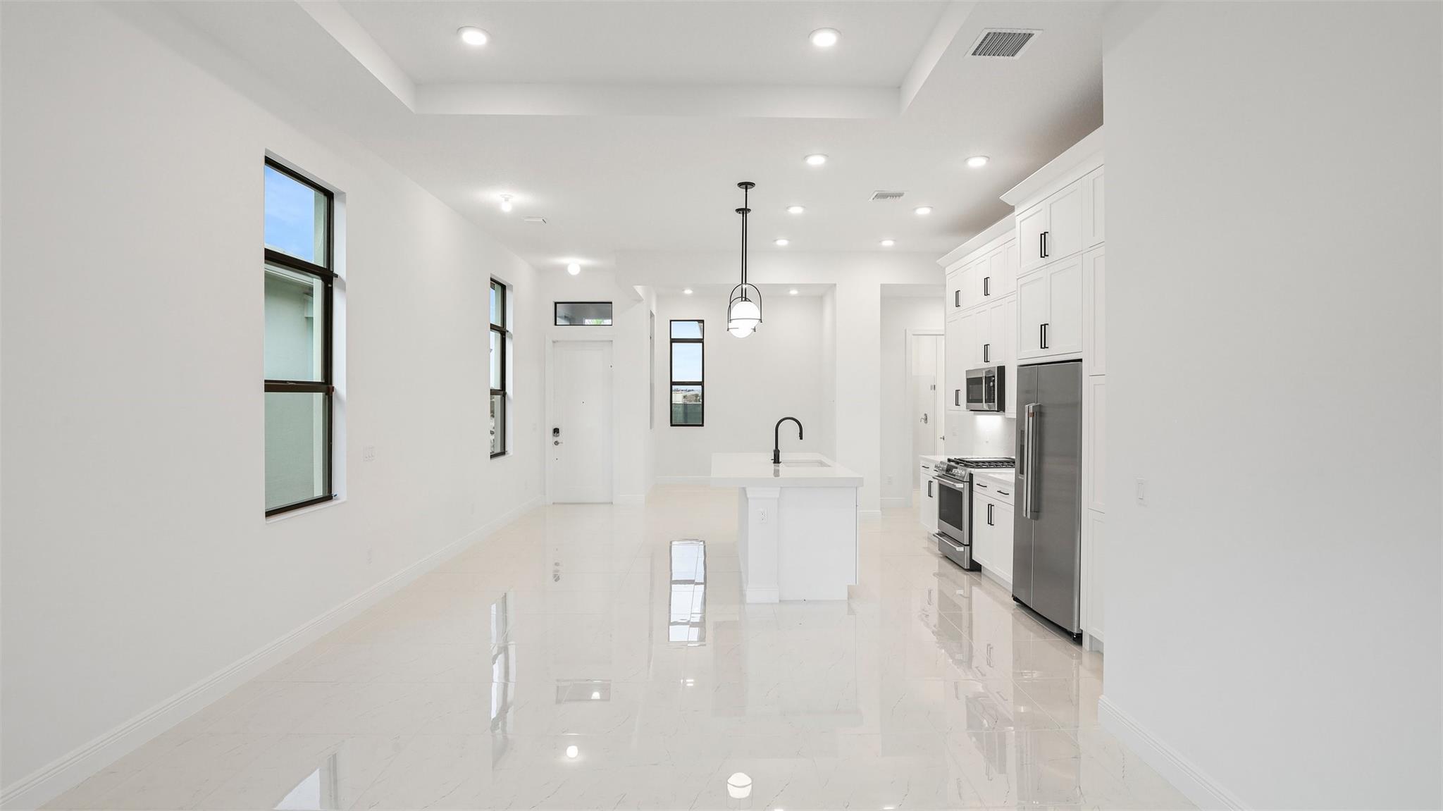 CRESSWIND PALM BEACH - Residential