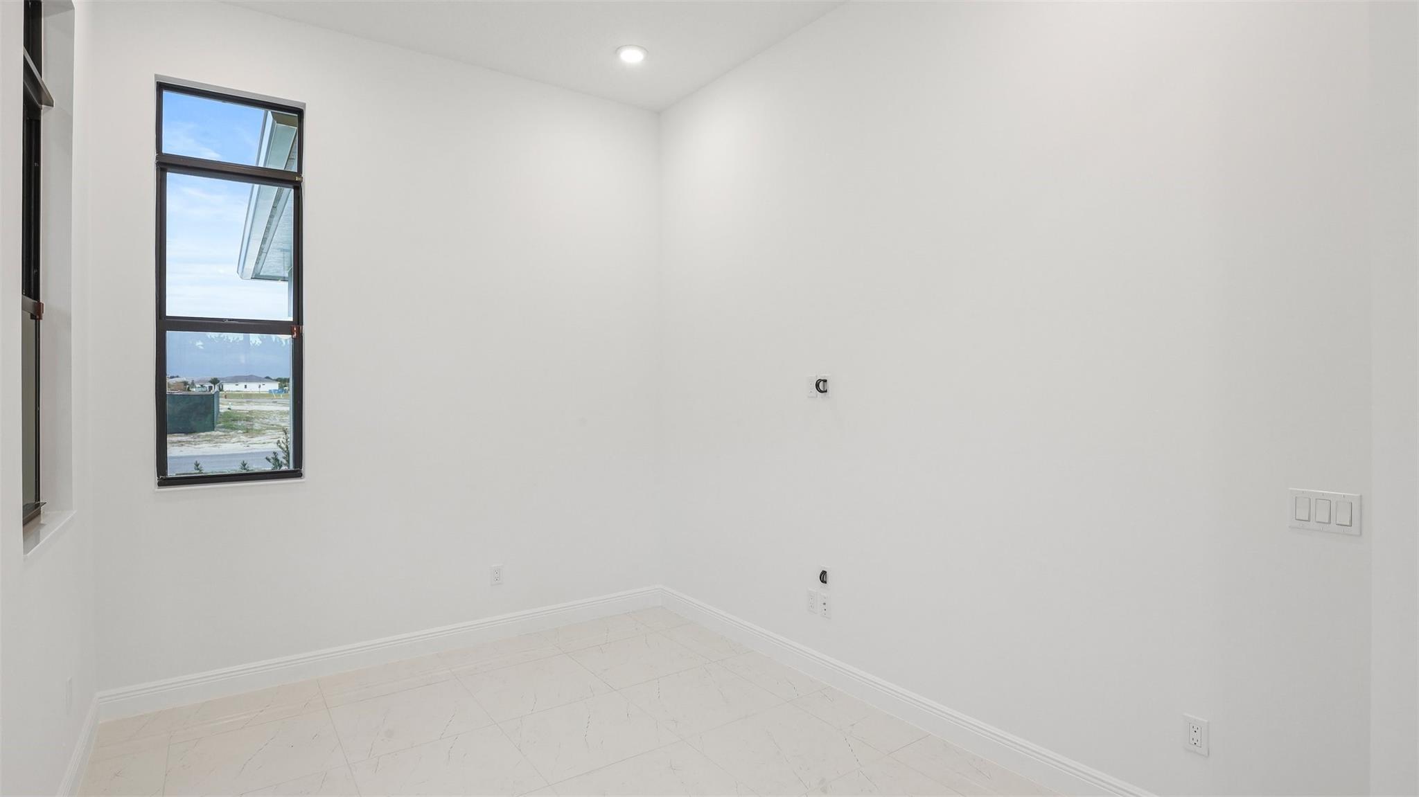 CRESSWIND PALM BEACH - Residential