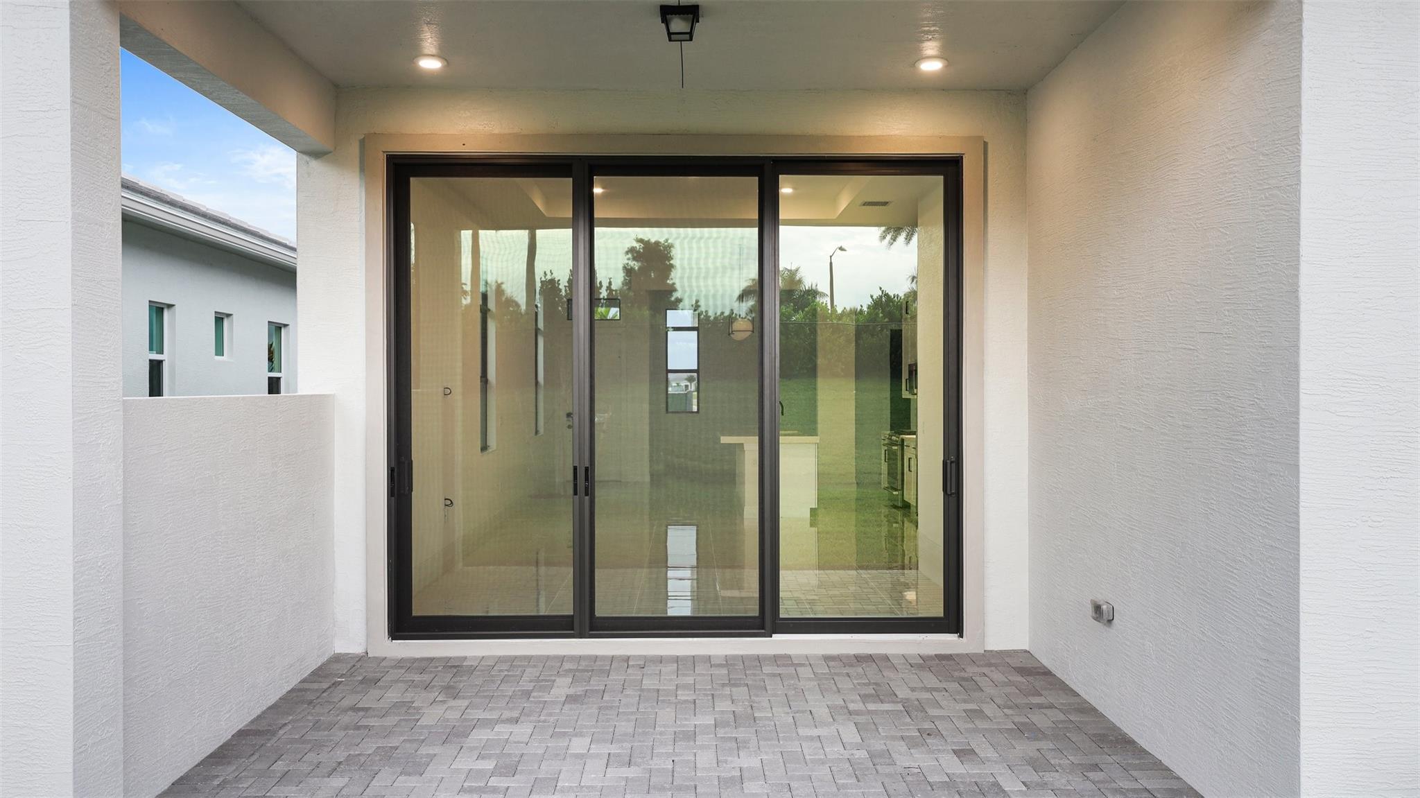 CRESSWIND PALM BEACH - Residential