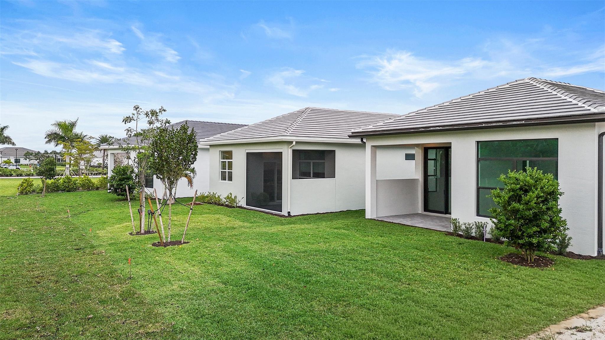 CRESSWIND PALM BEACH - Residential