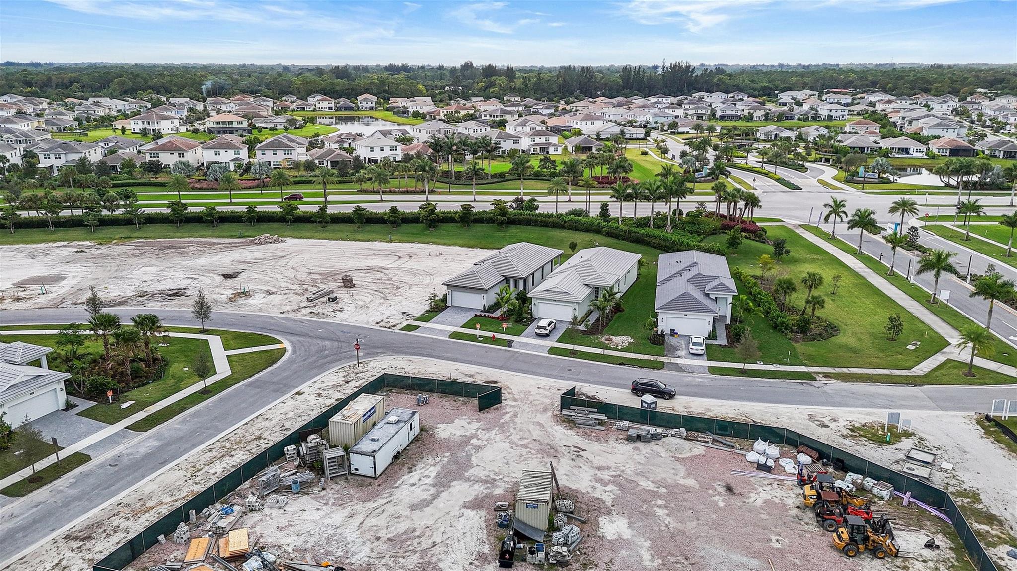 CRESSWIND PALM BEACH - Residential