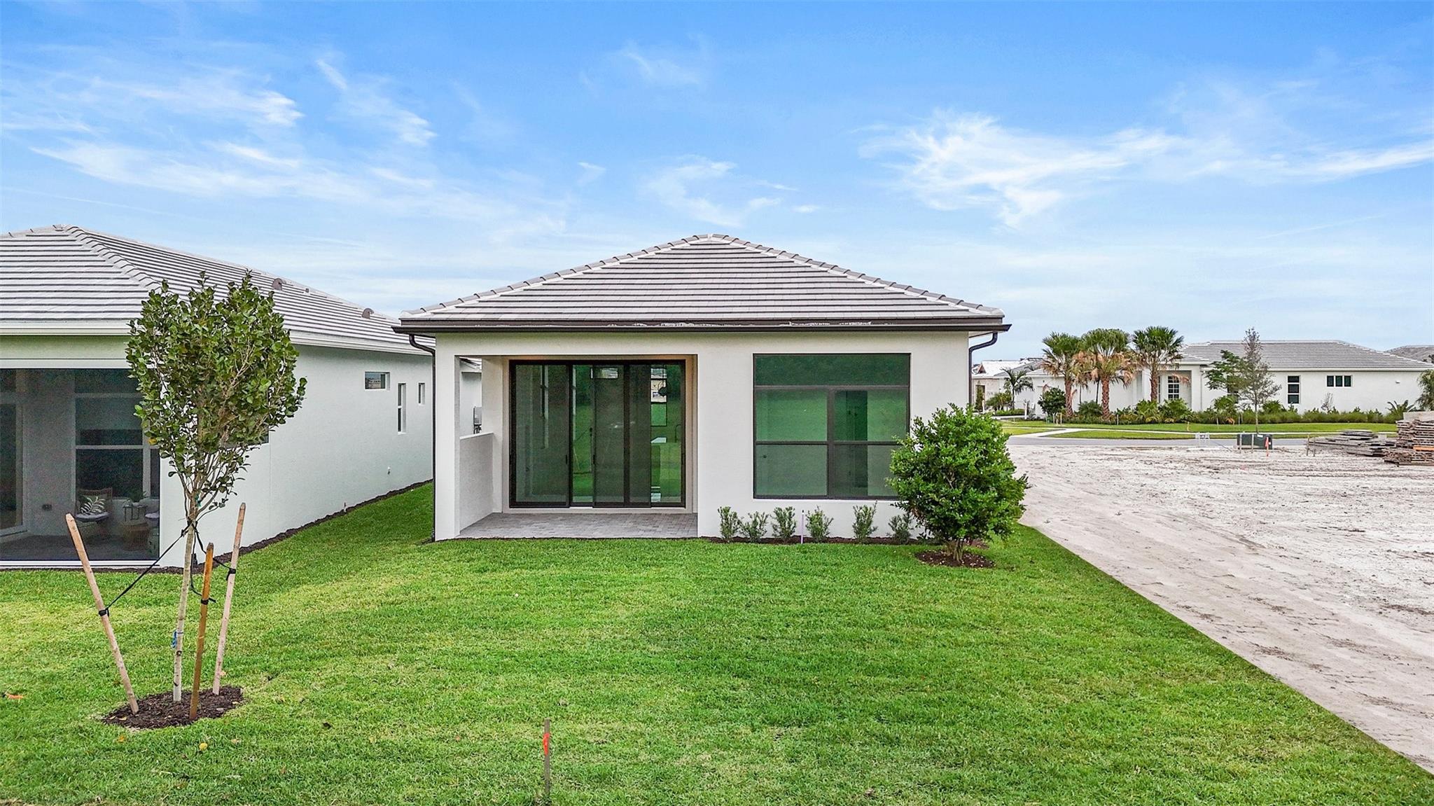 CRESSWIND PALM BEACH - Residential