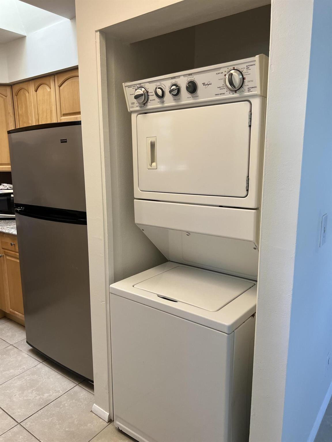 NORTH PALM BEACH HEIGHTS - Residential Lease