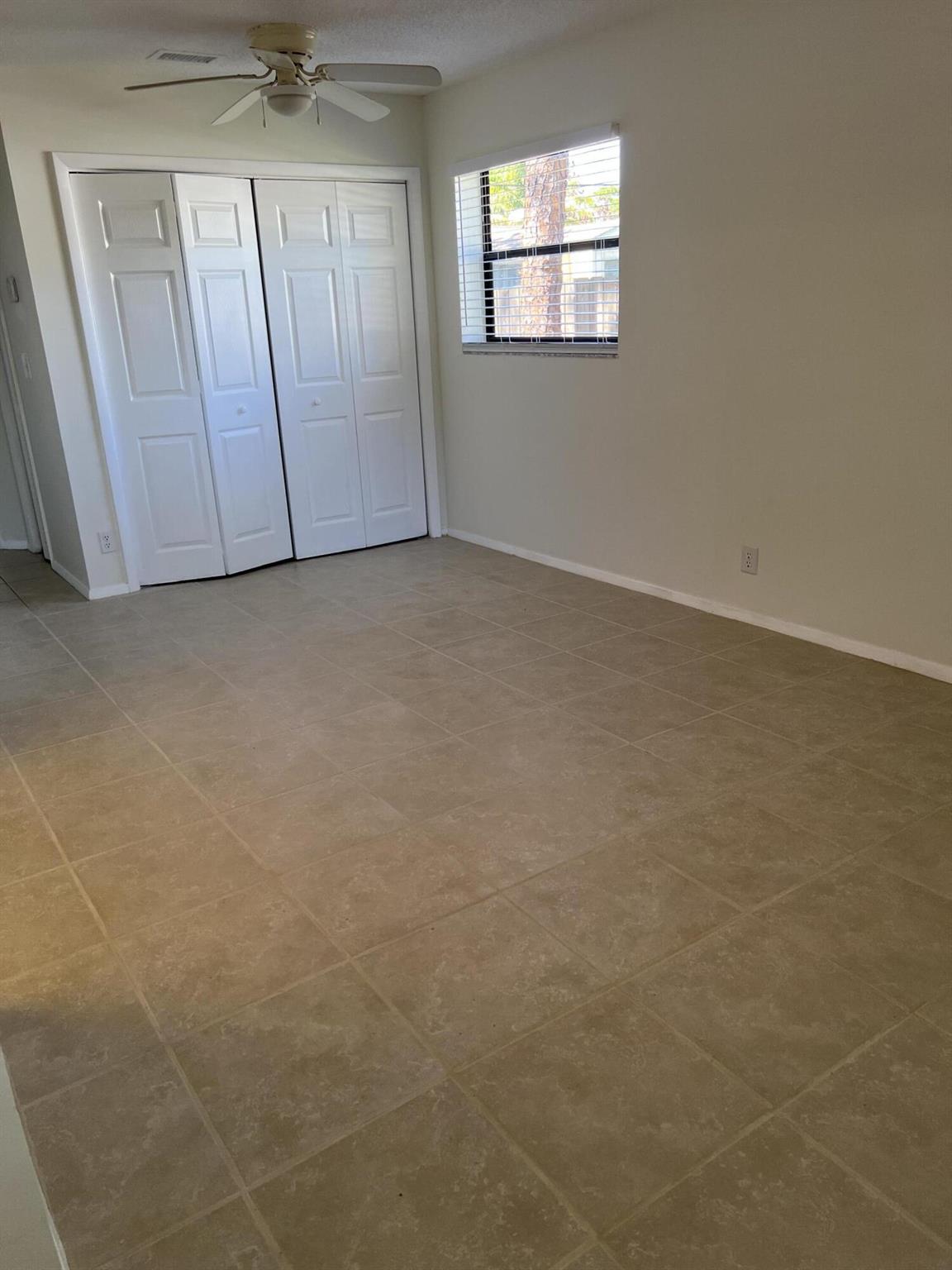 NORTH PALM BEACH HEIGHTS - Residential Lease