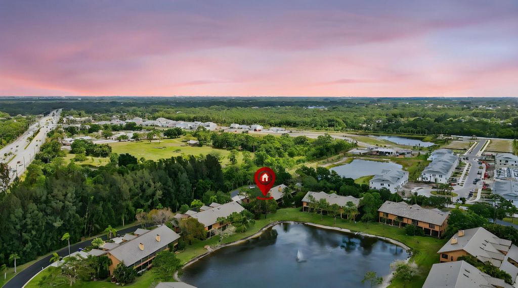 Photo of 122 SE Crestwood Circle #3-22, Stuart, FL 34997 (MLS # R11094542)