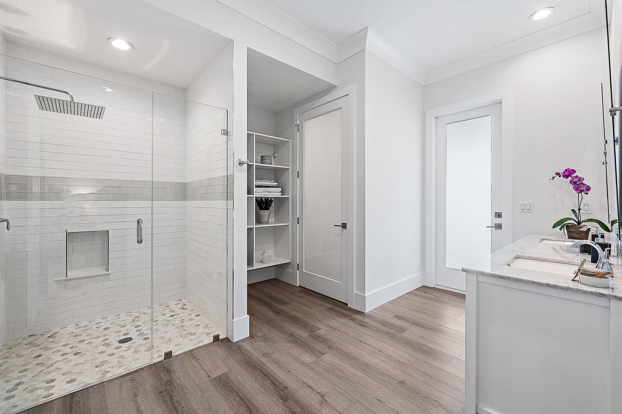 Juno Isles - Residential