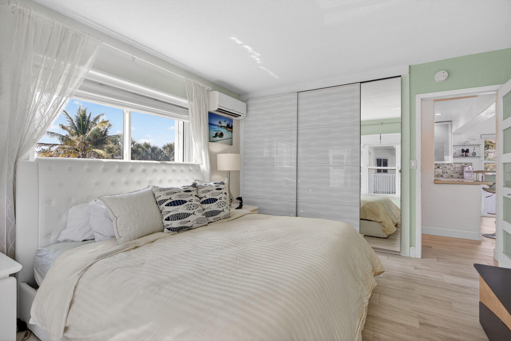 HILLSBORO MILE OCEAN APTS SEC 2 - Residential