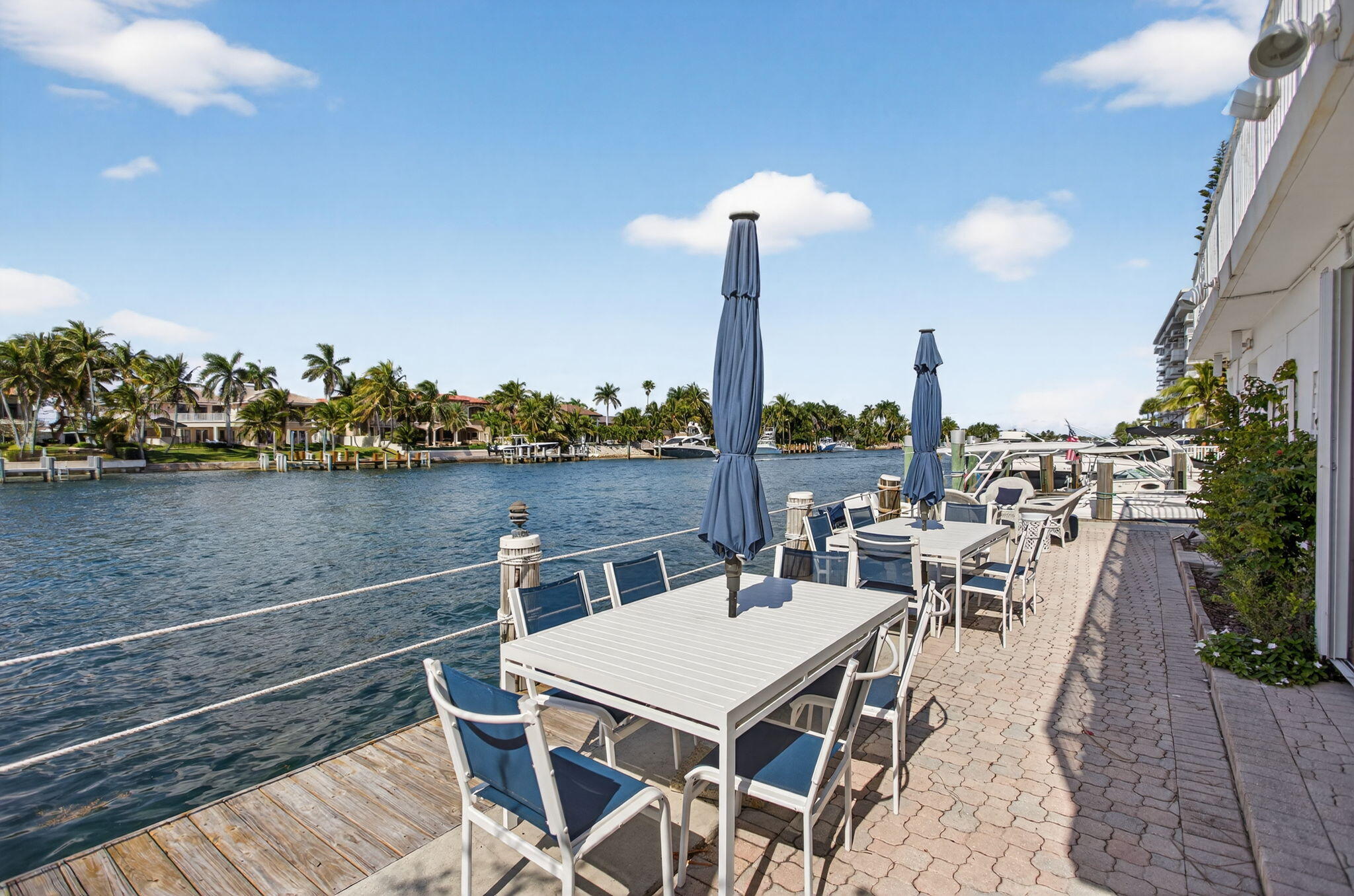 HILLSBORO MILE OCEAN APTS SEC 2 - Residential