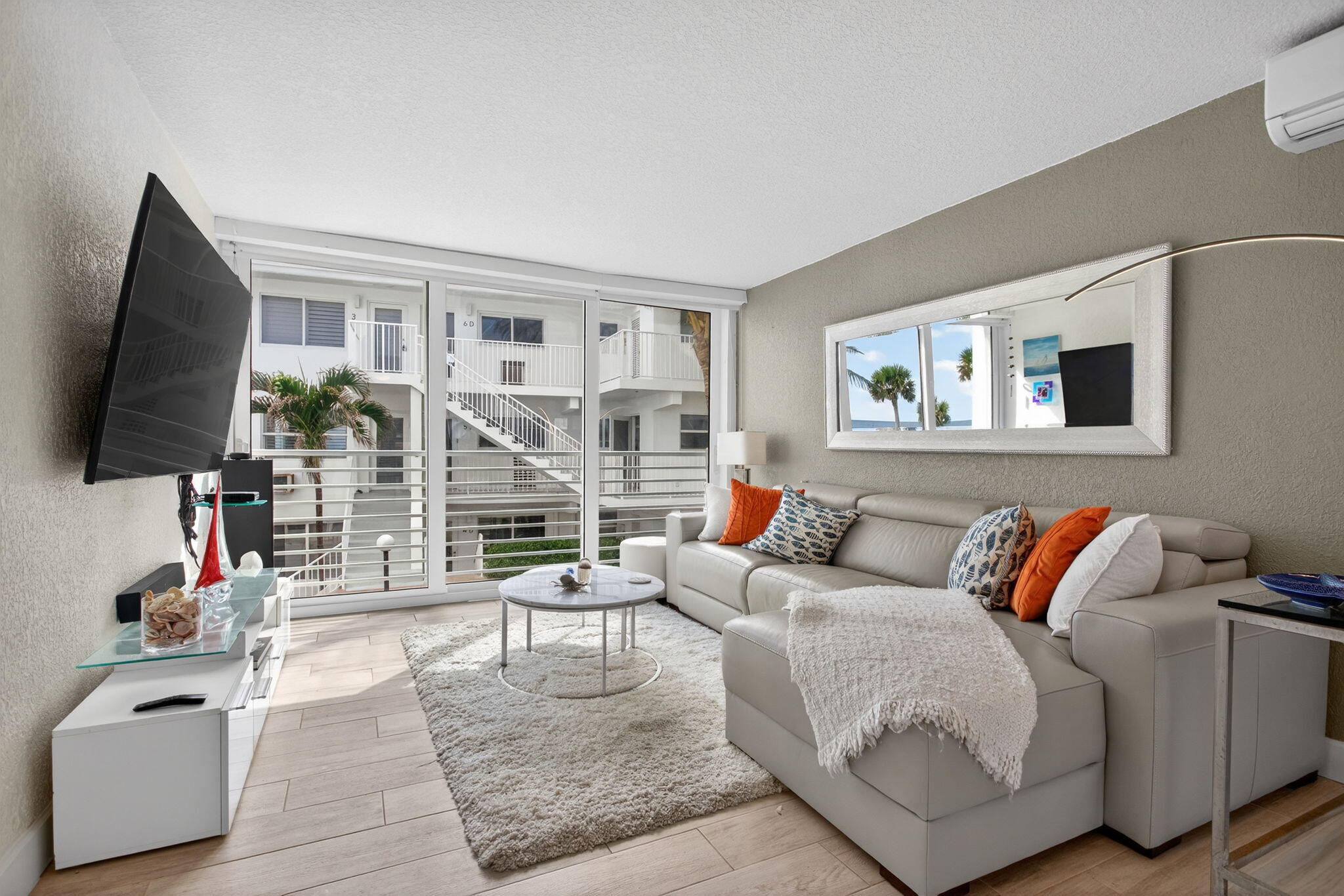 HILLSBORO MILE OCEAN APTS SEC 2 - Residential