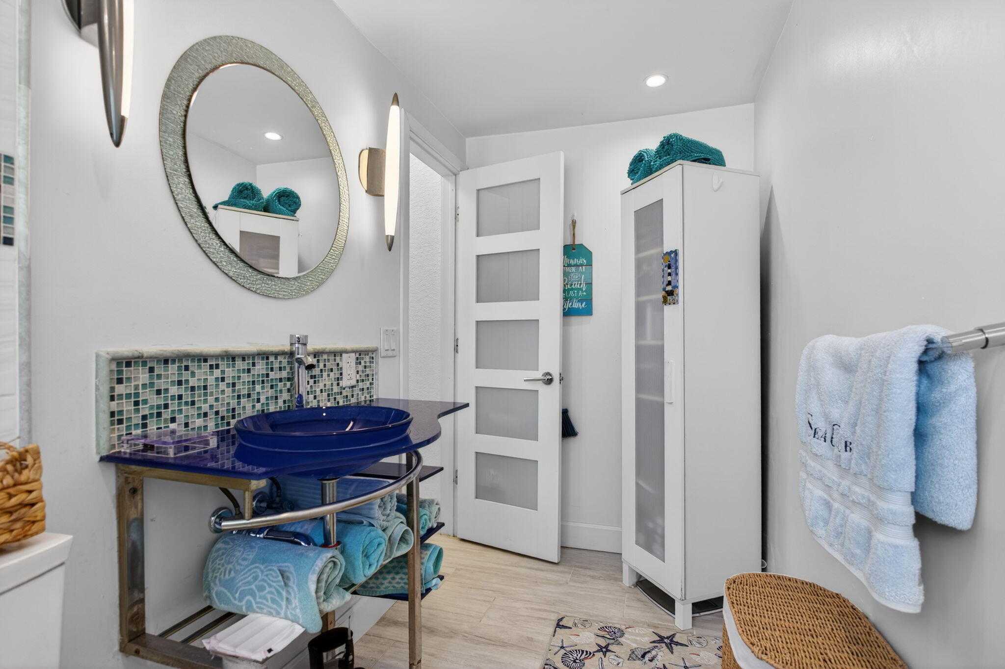 HILLSBORO MILE OCEAN APTS SEC 2 - Residential