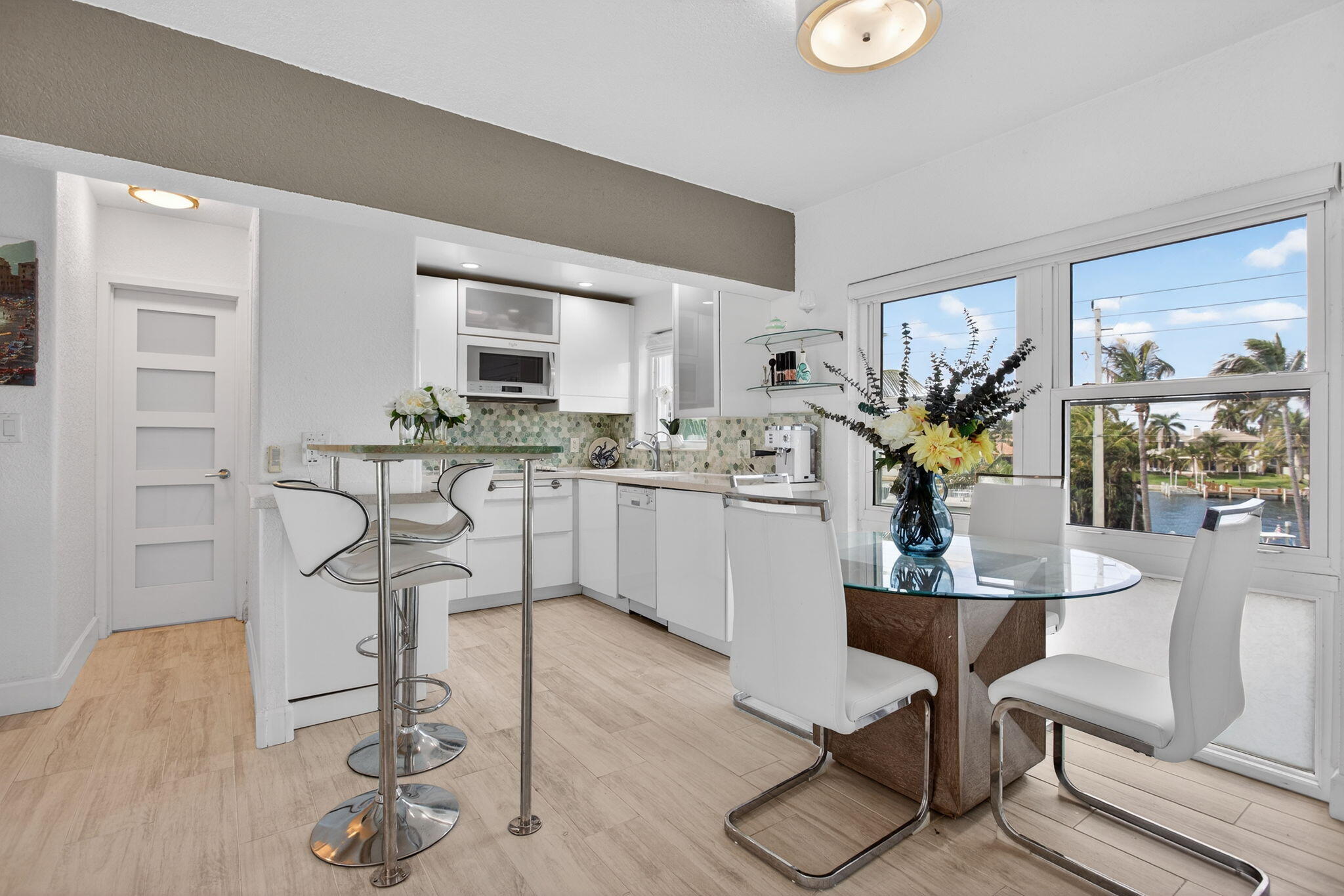 HILLSBORO MILE OCEAN APTS SEC 2 - Residential