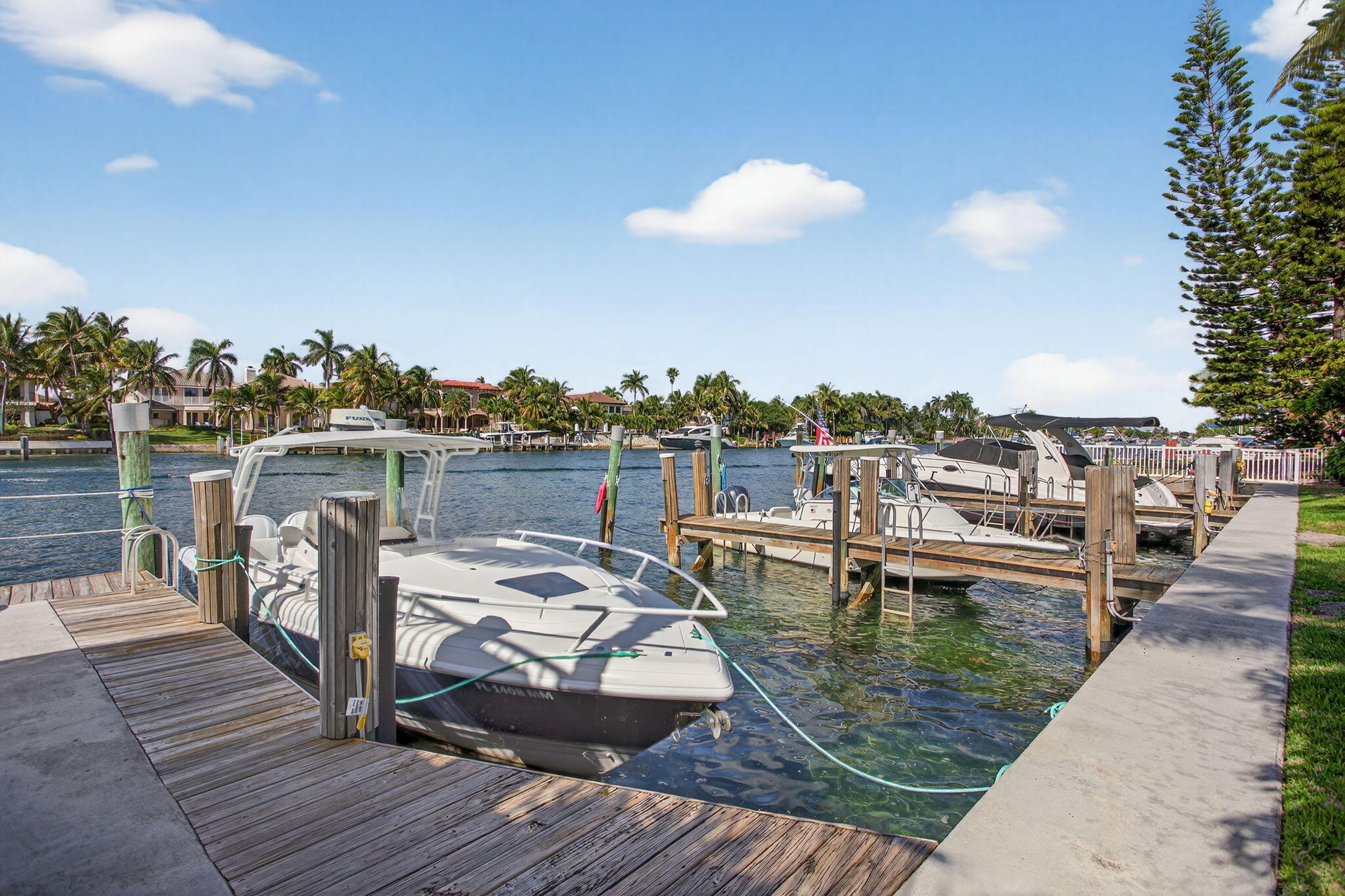 HILLSBORO MILE OCEAN APTS SEC 2 - Residential