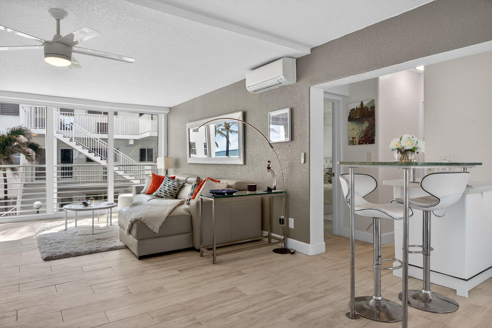 HILLSBORO MILE OCEAN APTS SEC 2 - Residential