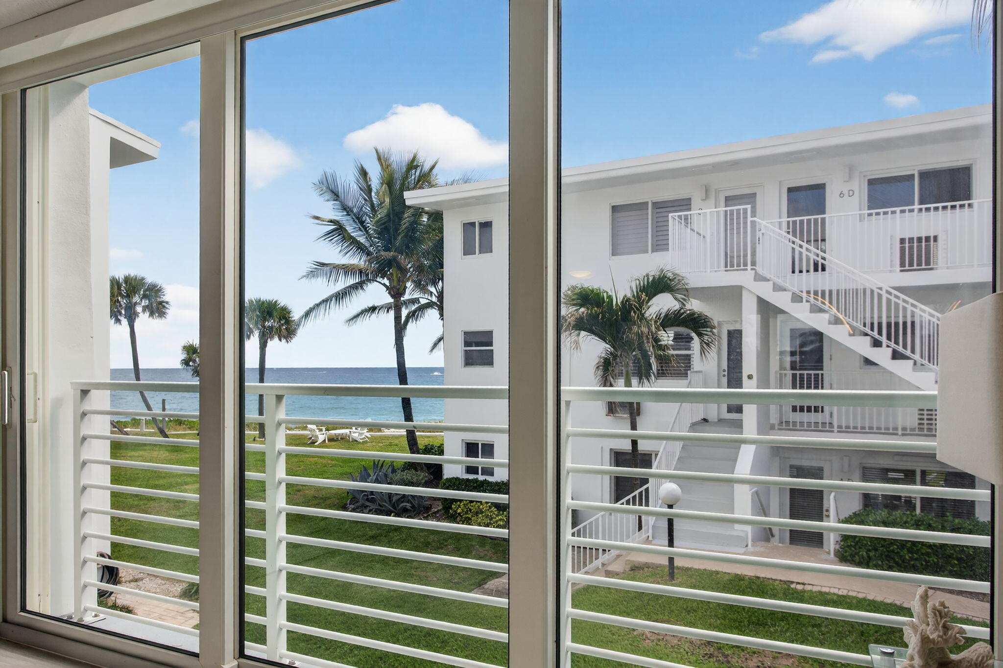 HILLSBORO MILE OCEAN APTS SEC 2 - Residential