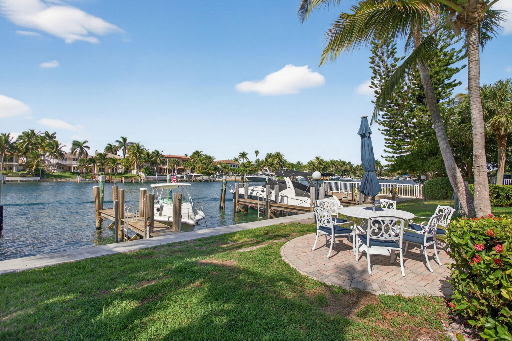 HILLSBORO MILE OCEAN APTS SEC 2 - Residential