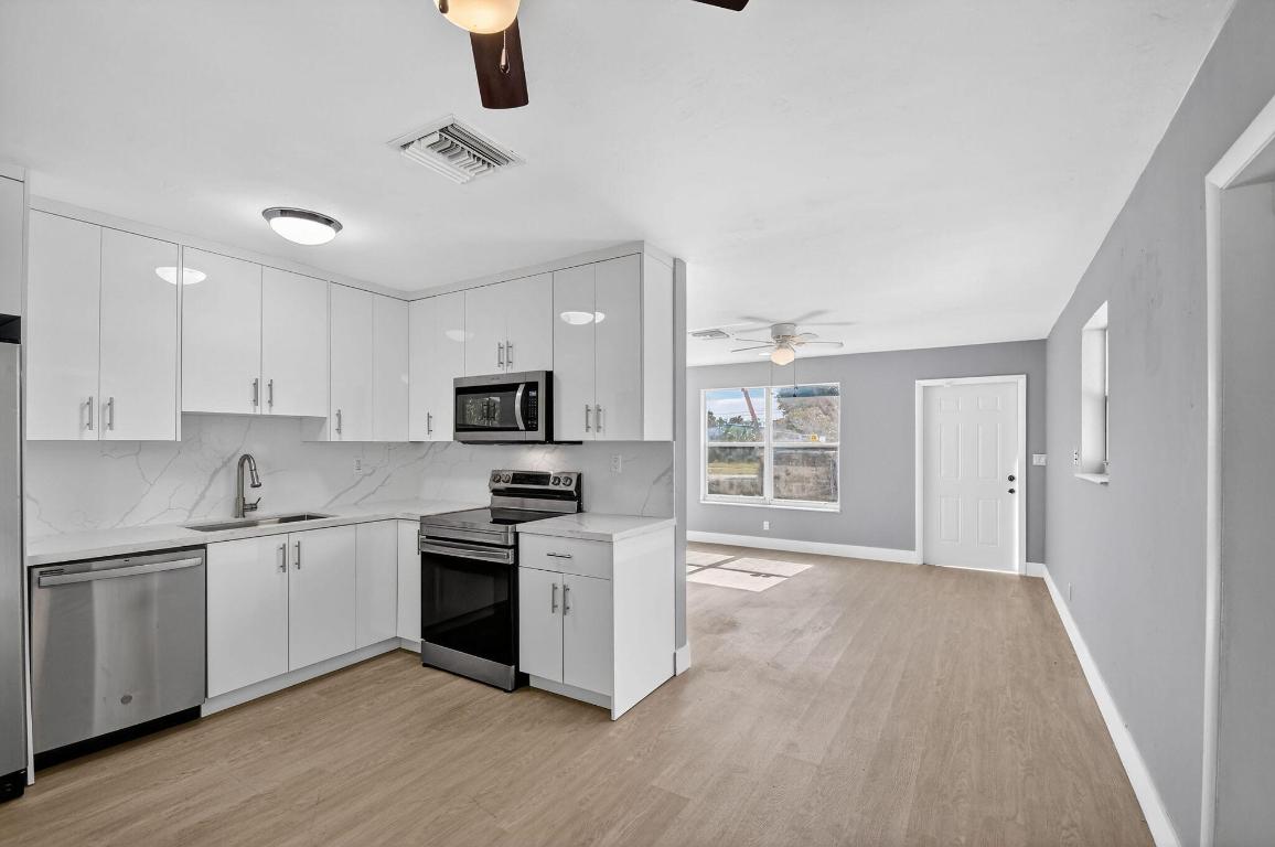 312 Greenbrier Drive