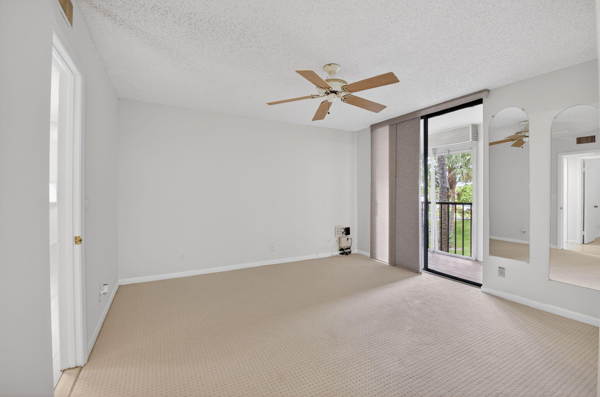 LAS VERDES - Residential