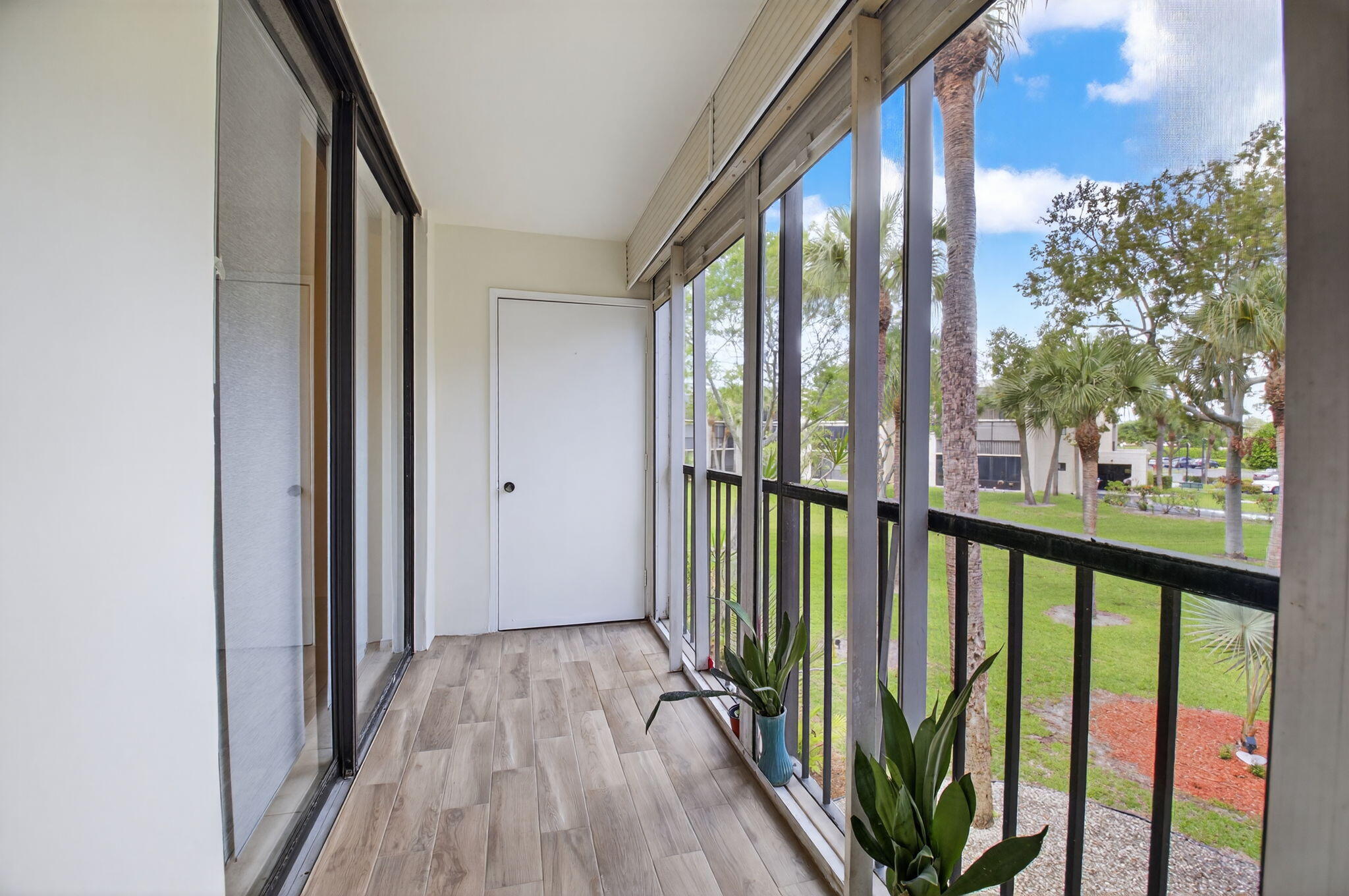 LAS VERDES - Residential