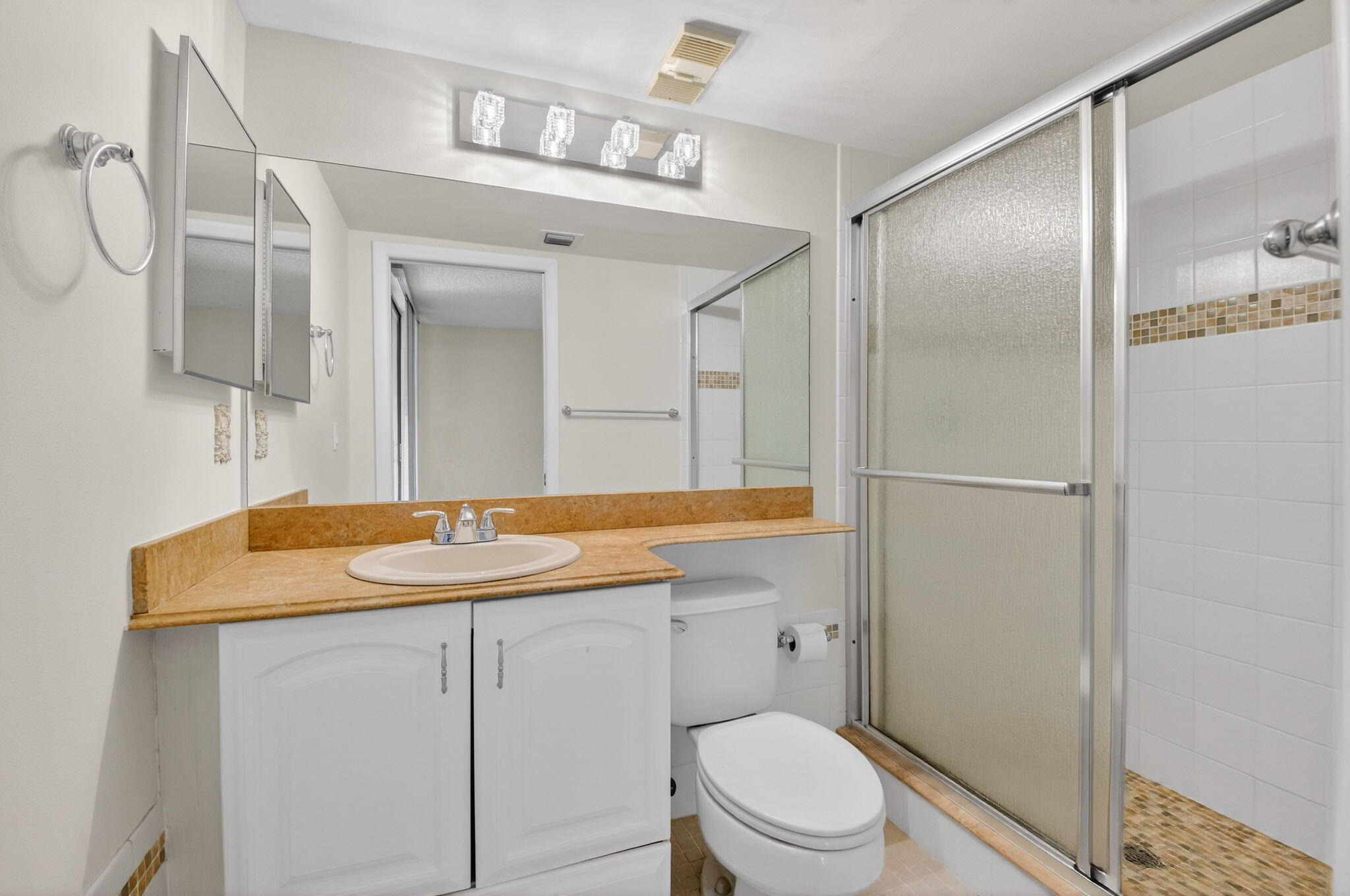 LAS VERDES - Residential