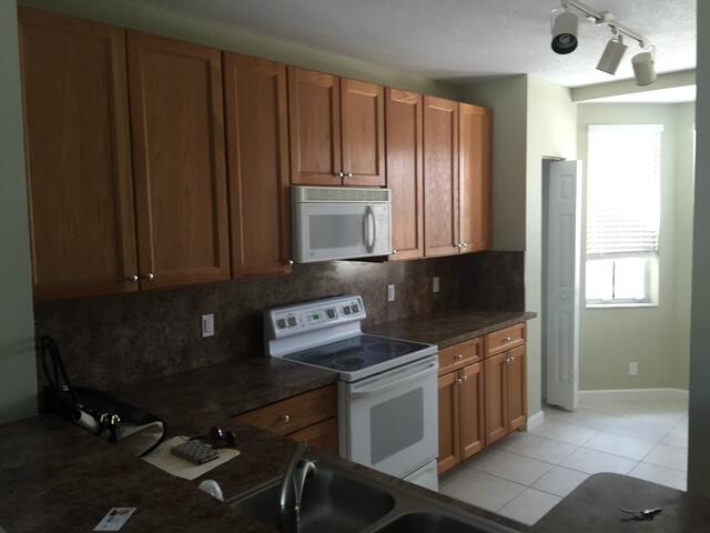 PRESERVE AT BOYNTON BEACH 13 CONDO - Residential Lease